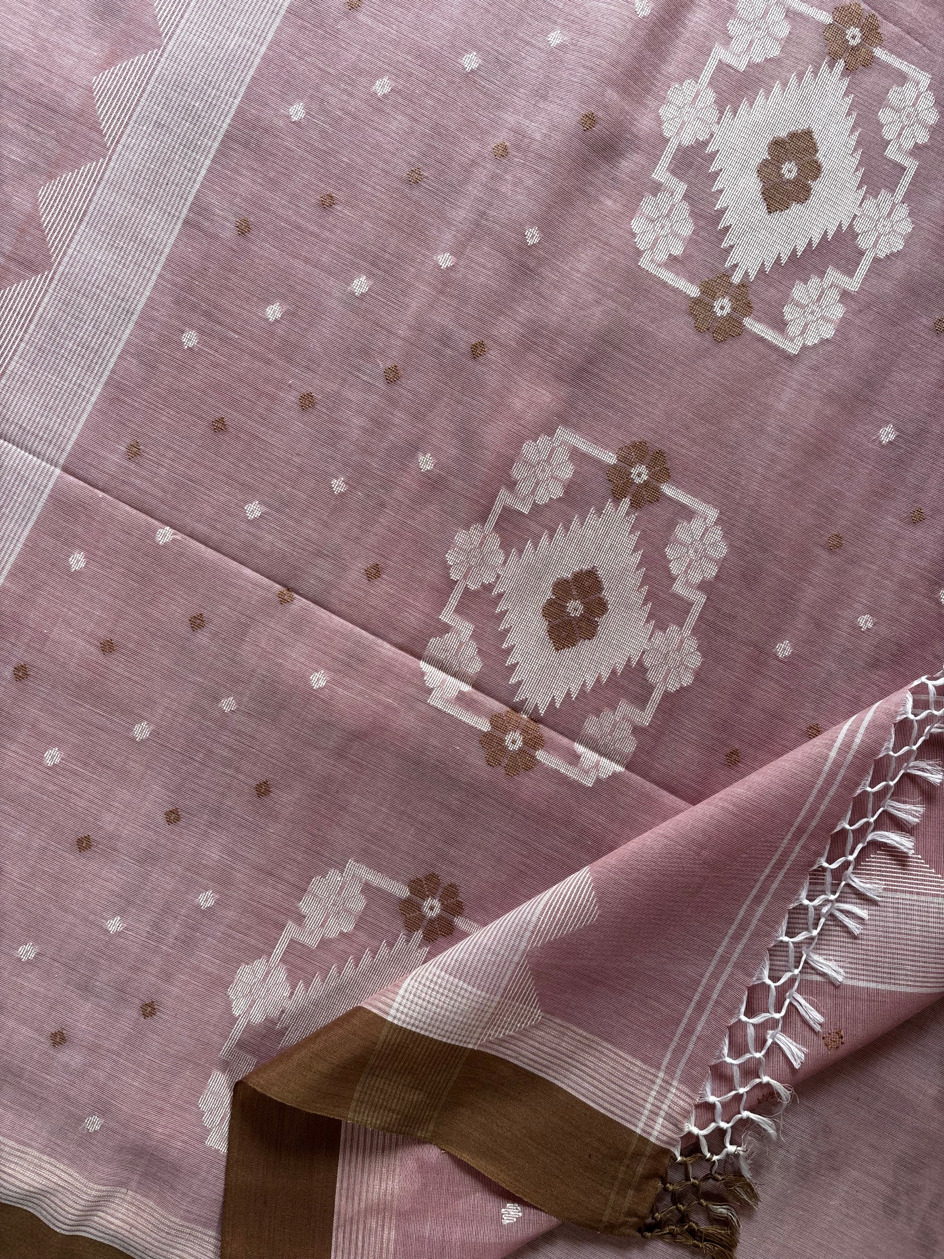 Handwoven Light Baby Pink Colour Cotton Jamdani Saree