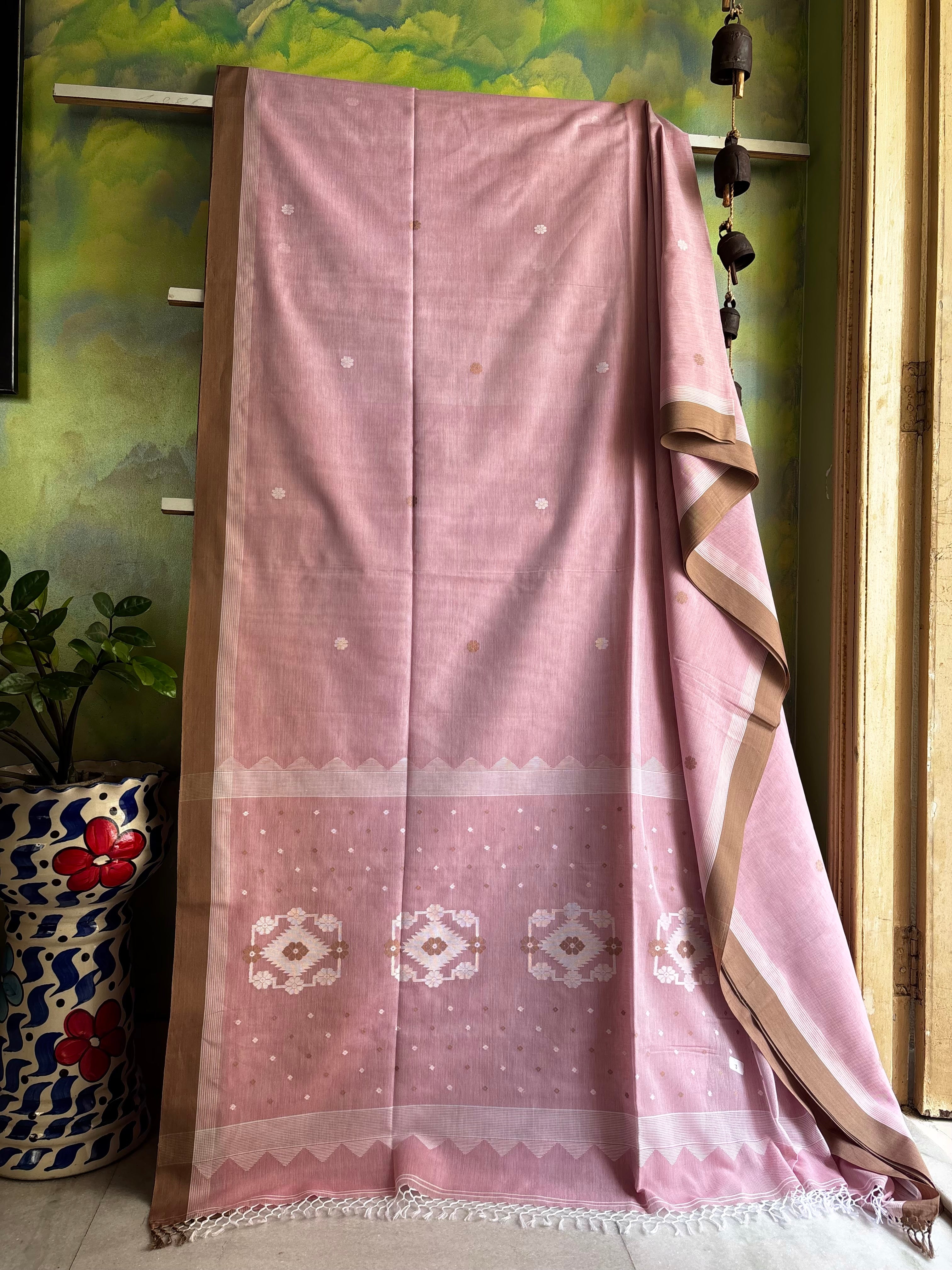 Handwoven Light Baby Pink Colour Cotton Jamdani Saree