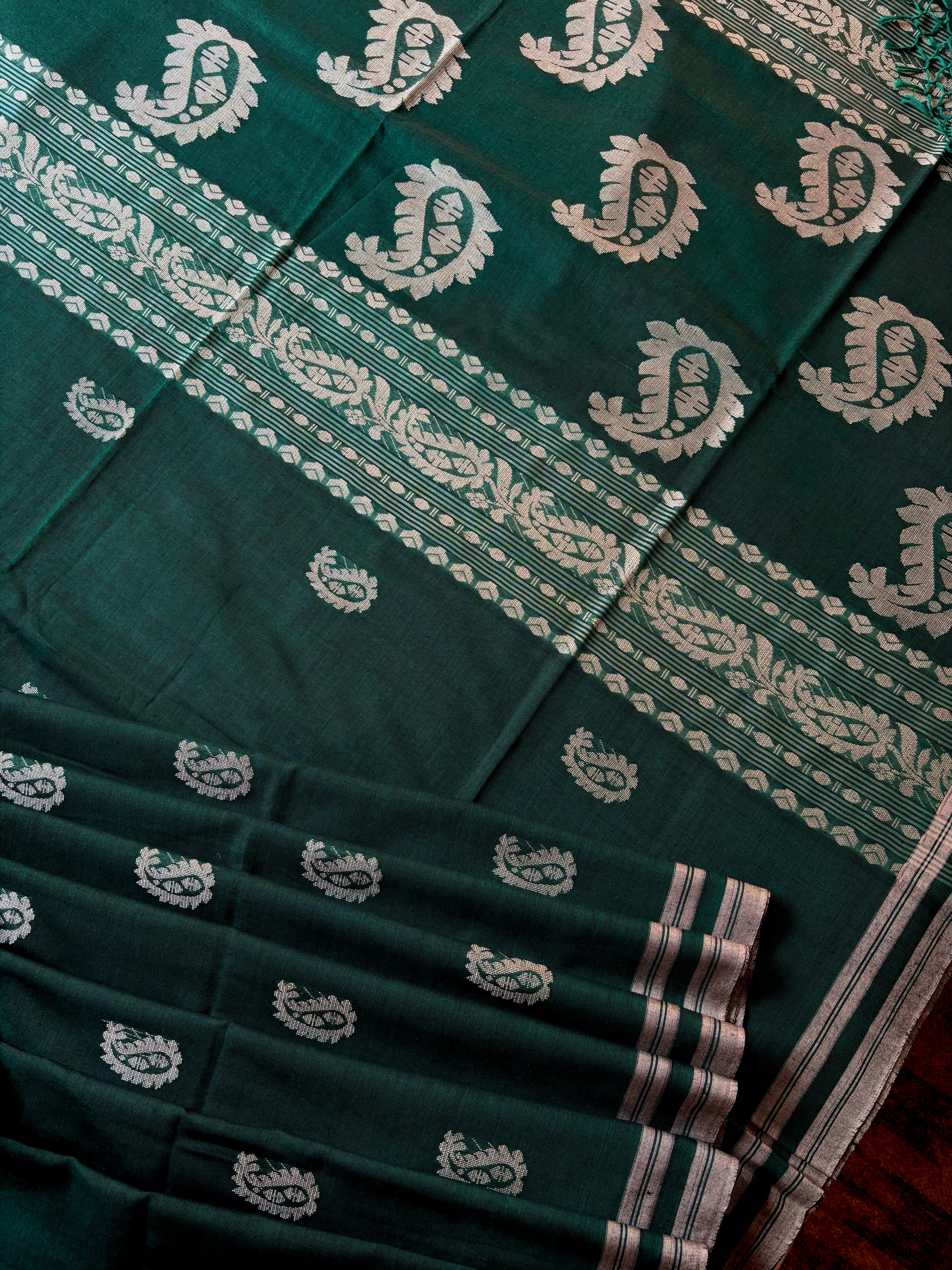 Handwoven Bottle Green Cotton Jamdani Saree