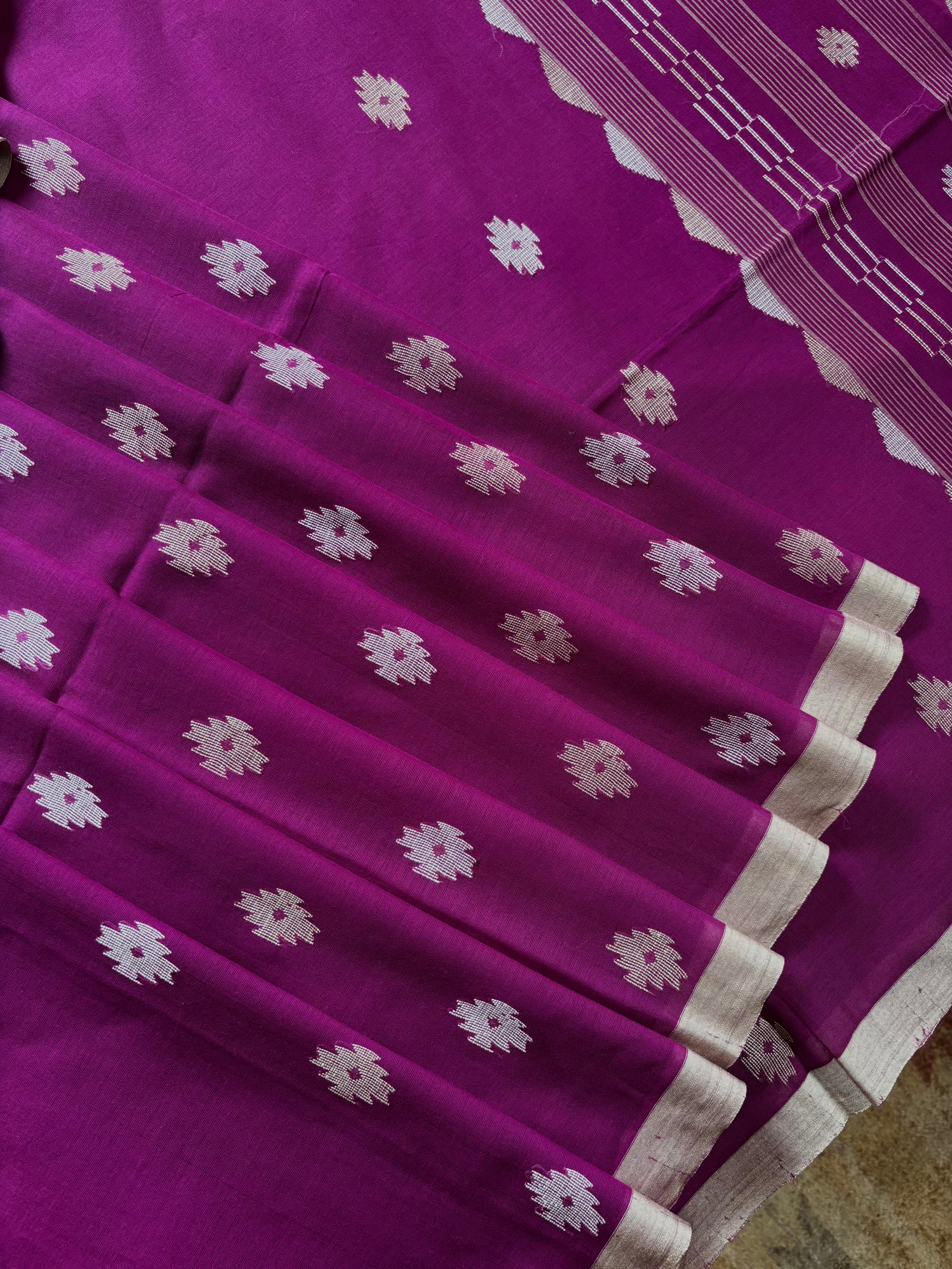 Handwoven Purple Colour Cotton Jamdani Saree