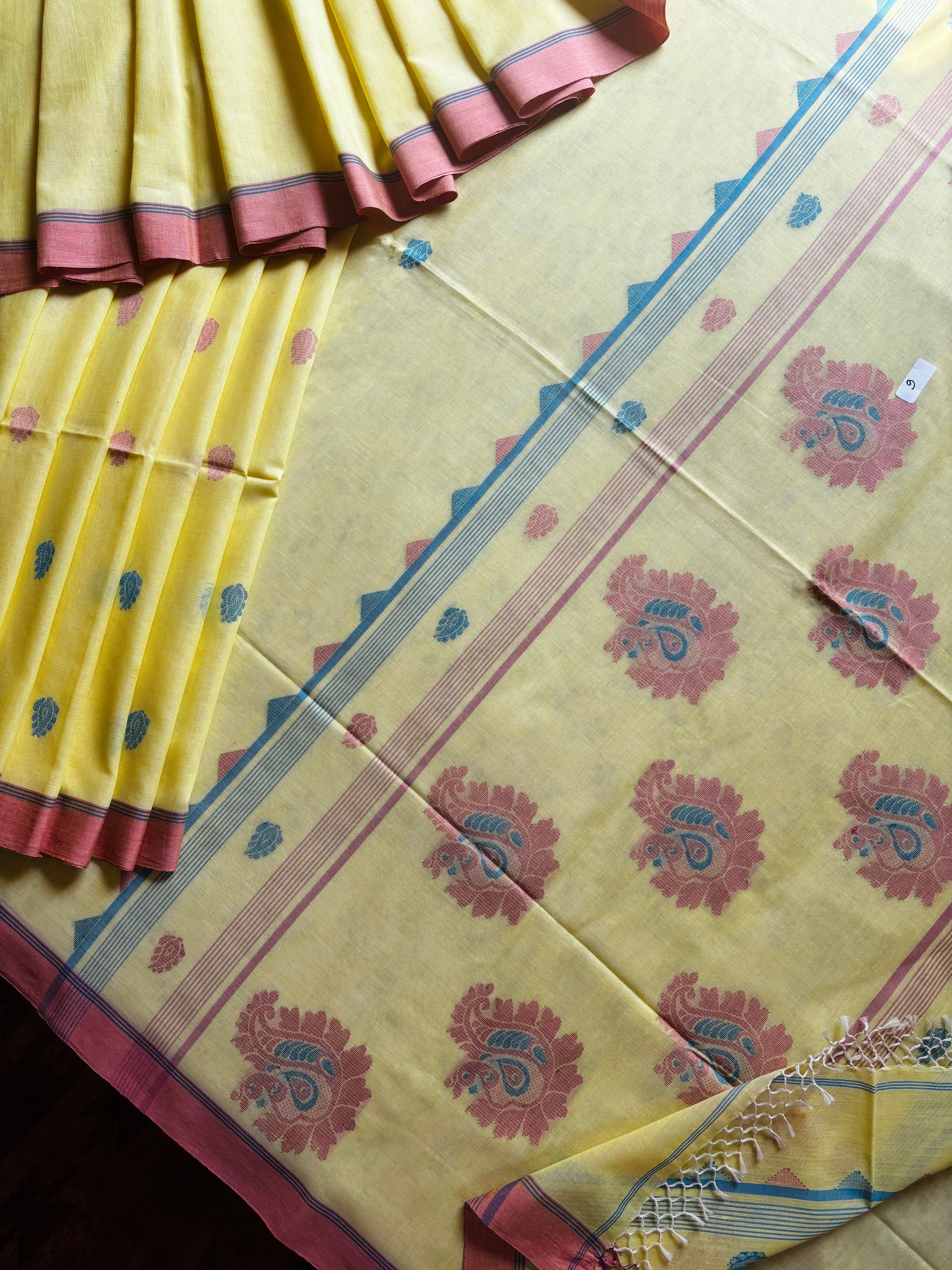 Handwoven Light Lemon Pure Cotton Jamdani Saree