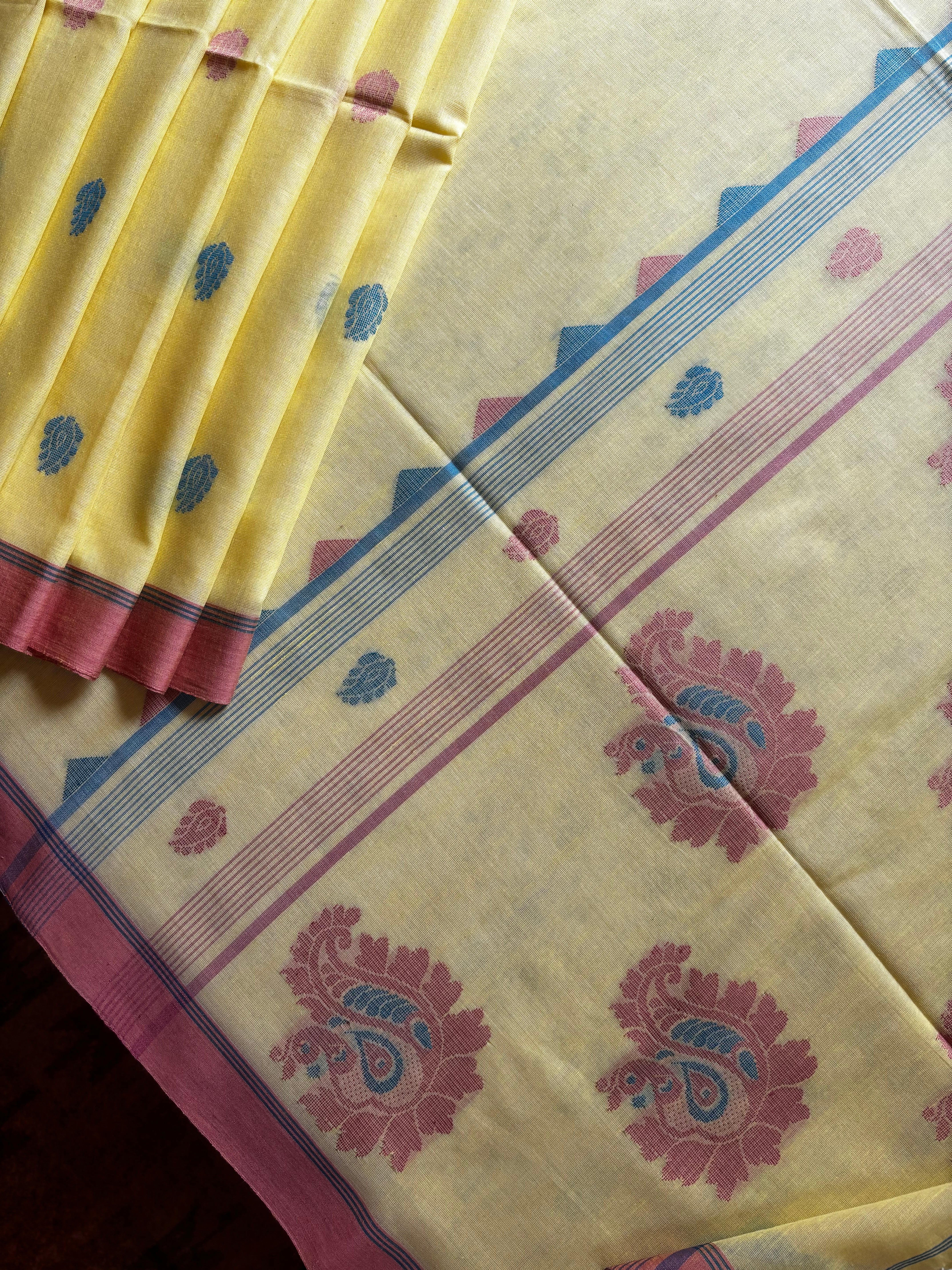 Handwoven Light Lemon Pure Cotton Jamdani Saree