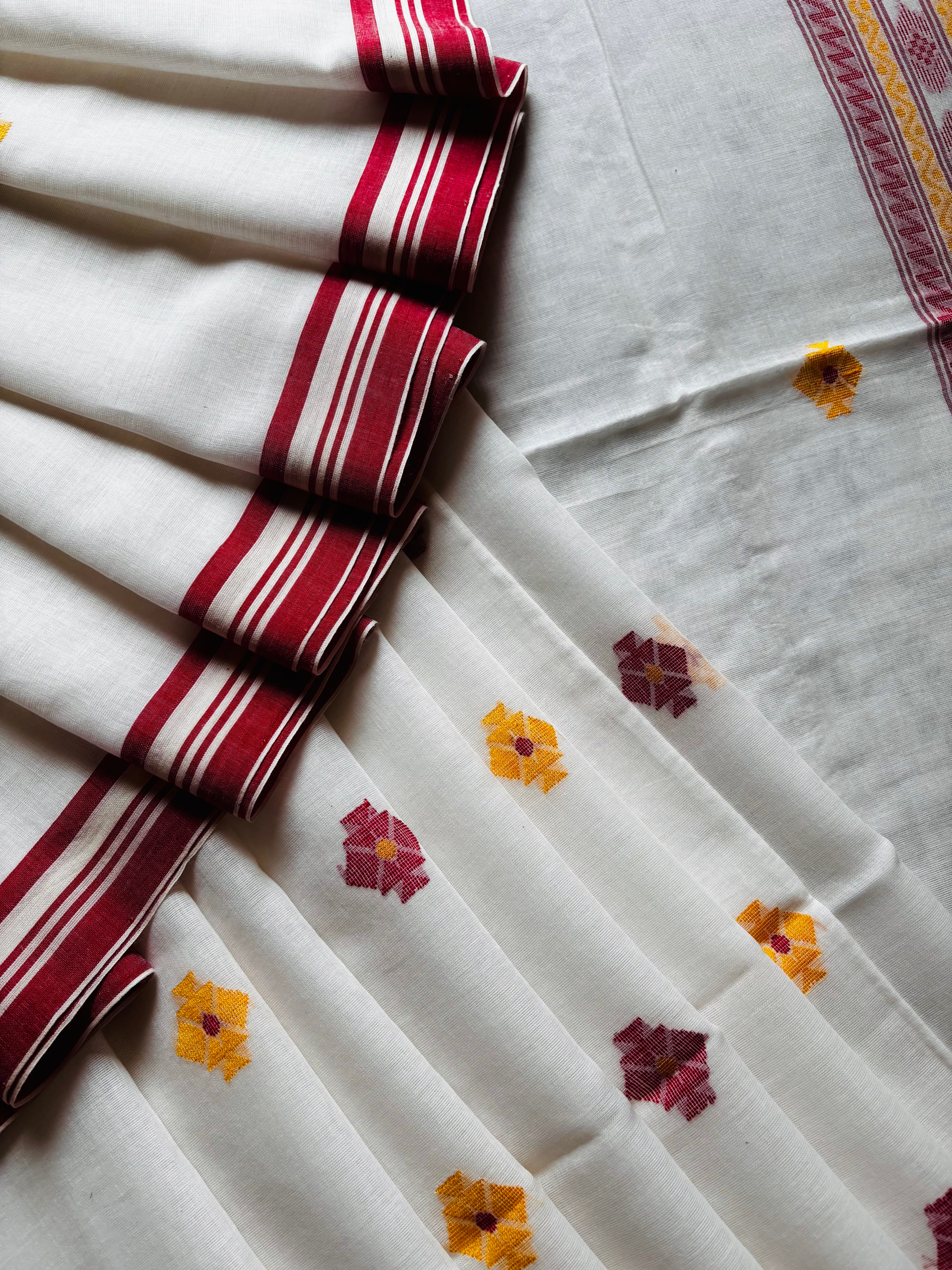 Handwoven White Red Orangish Yellow Colour Cotton Jamdani Saree
