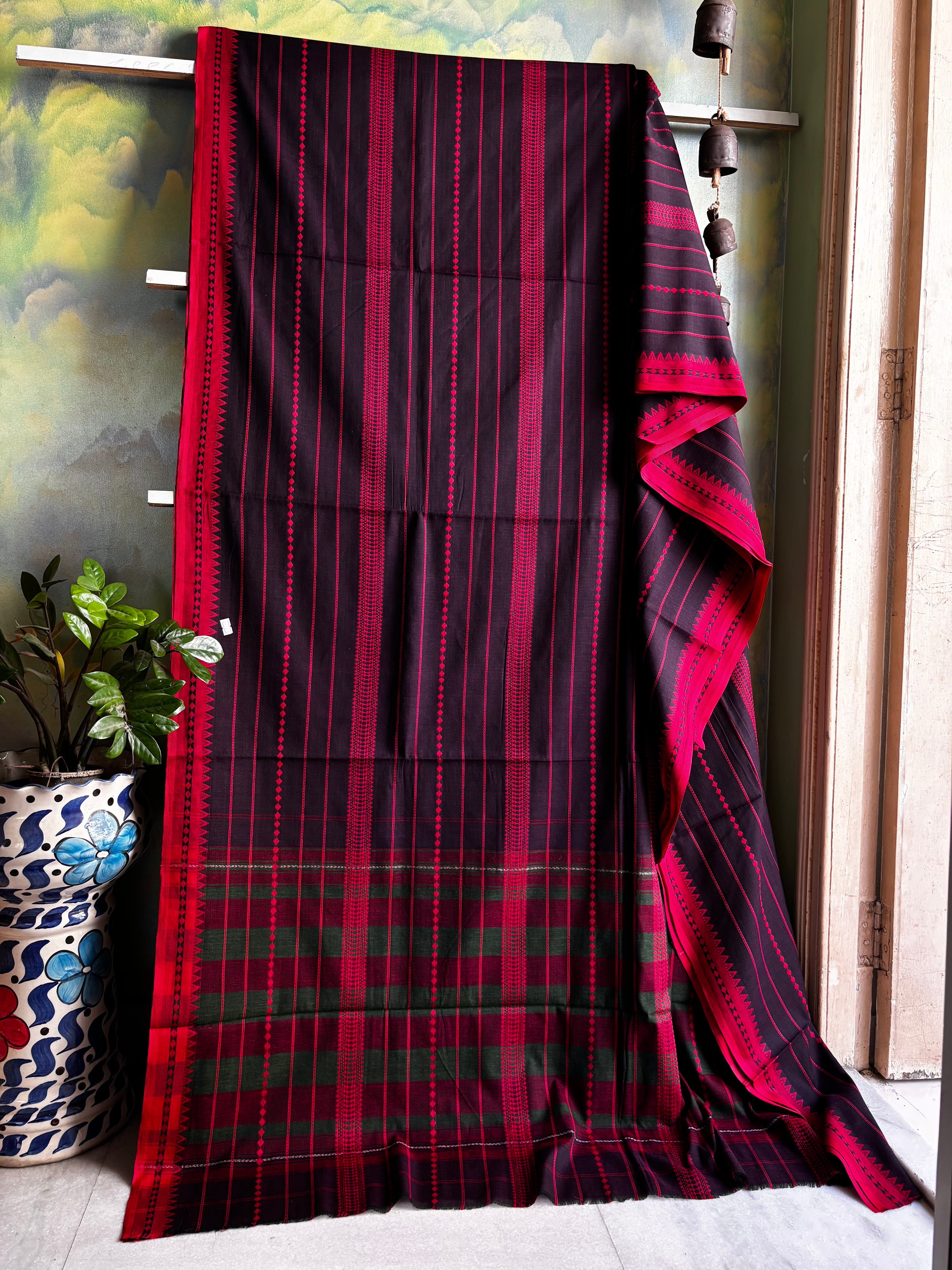 Handwoven Dark Brown Pure Cotton Saree