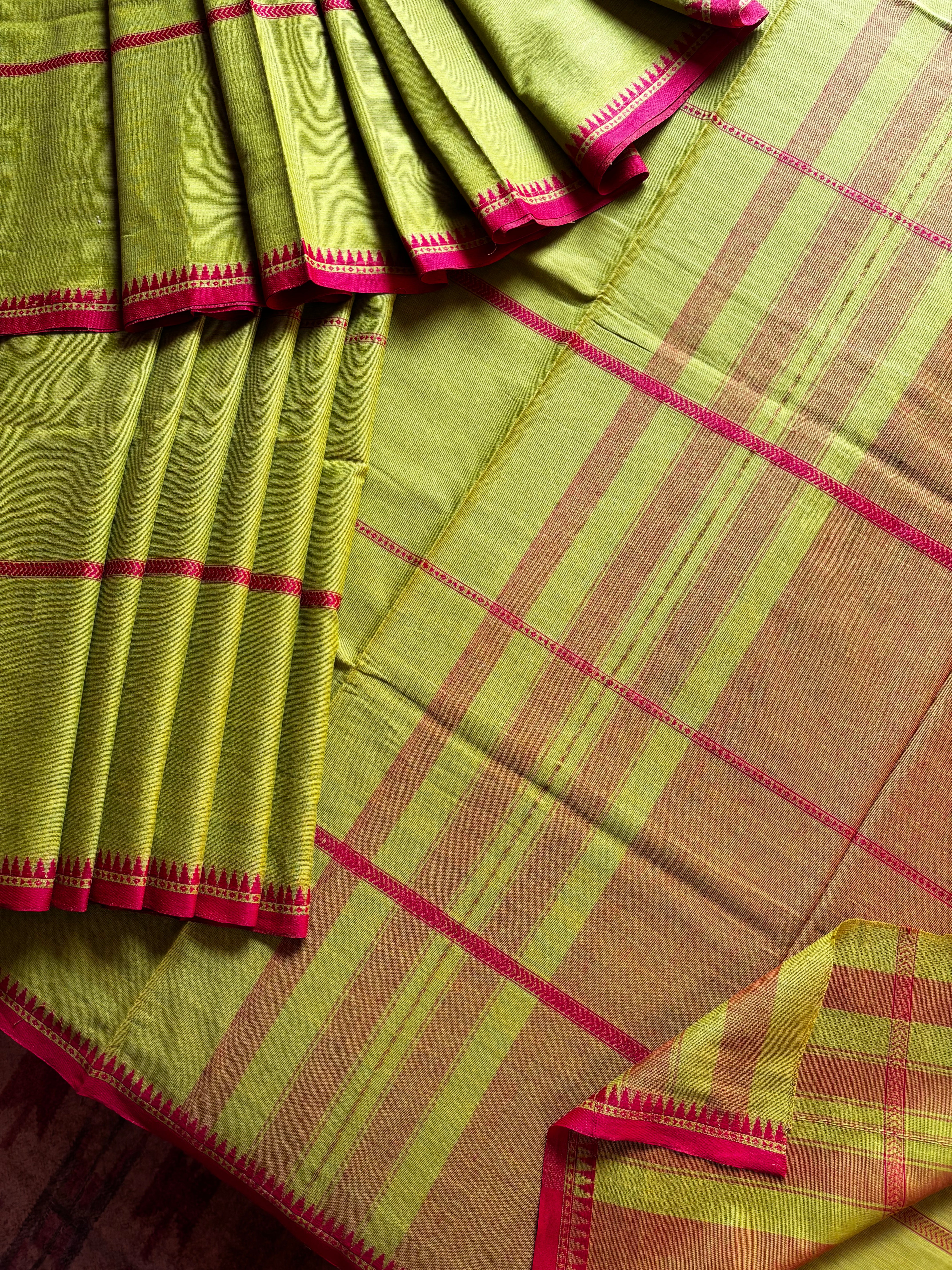 Handwoven Lime Green Pure Cotton Saree