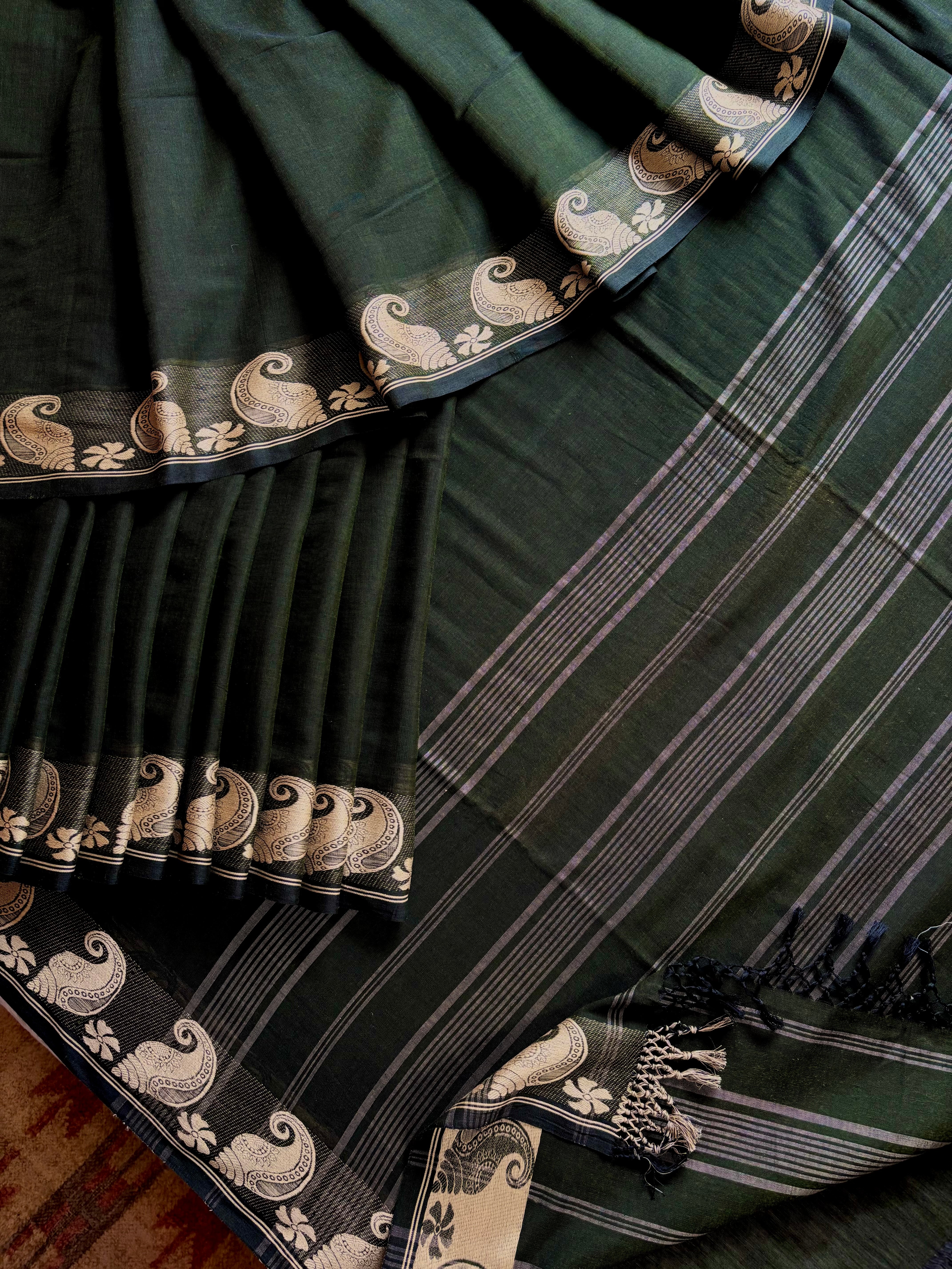 Handwoven Dark Bottle Green Phulia Cotton Saree