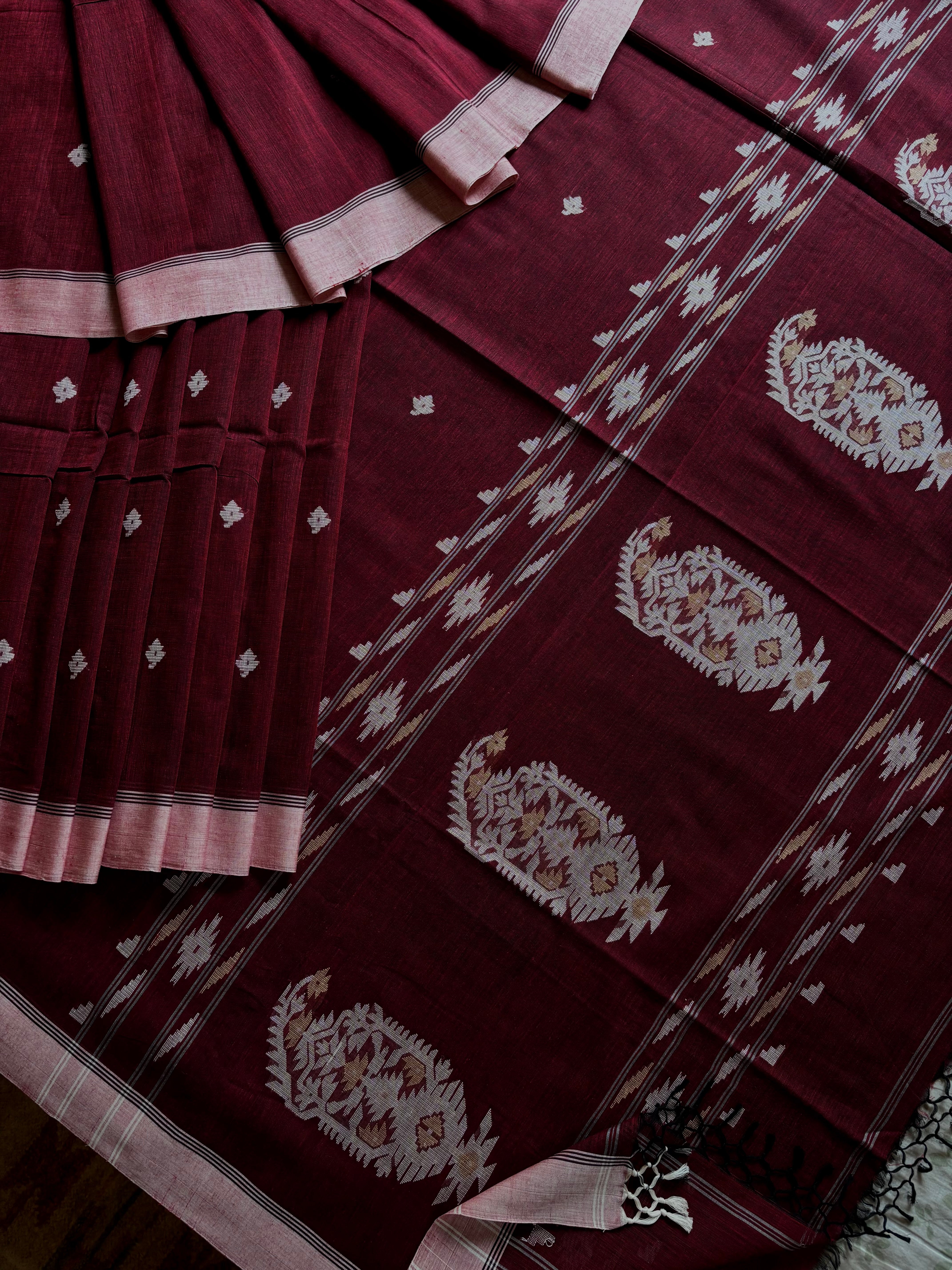 Handwoven Dark Maroon Cotton Jamdani