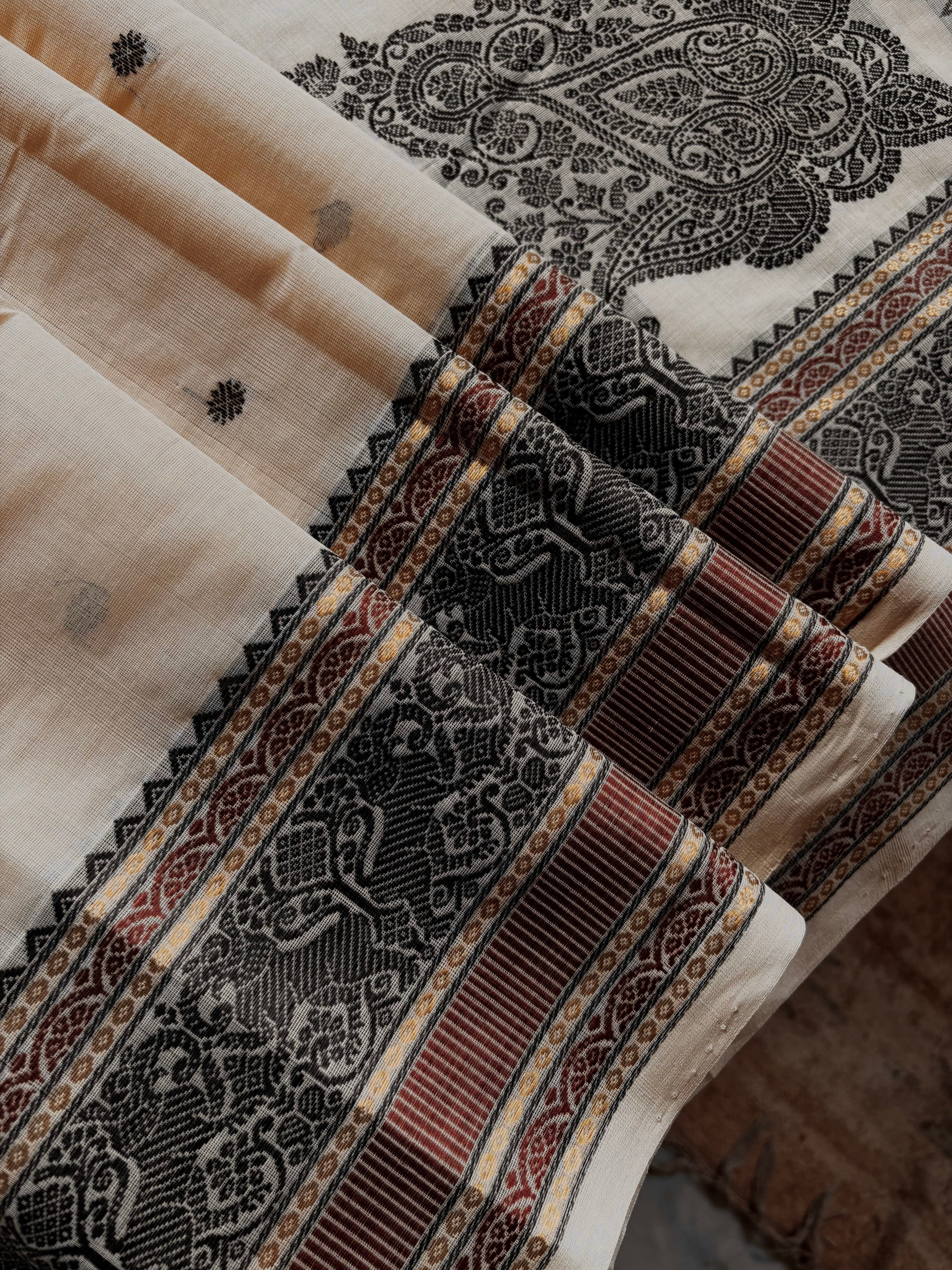 Handwoven Chandan Colour Cotton Kanchipuram Saree