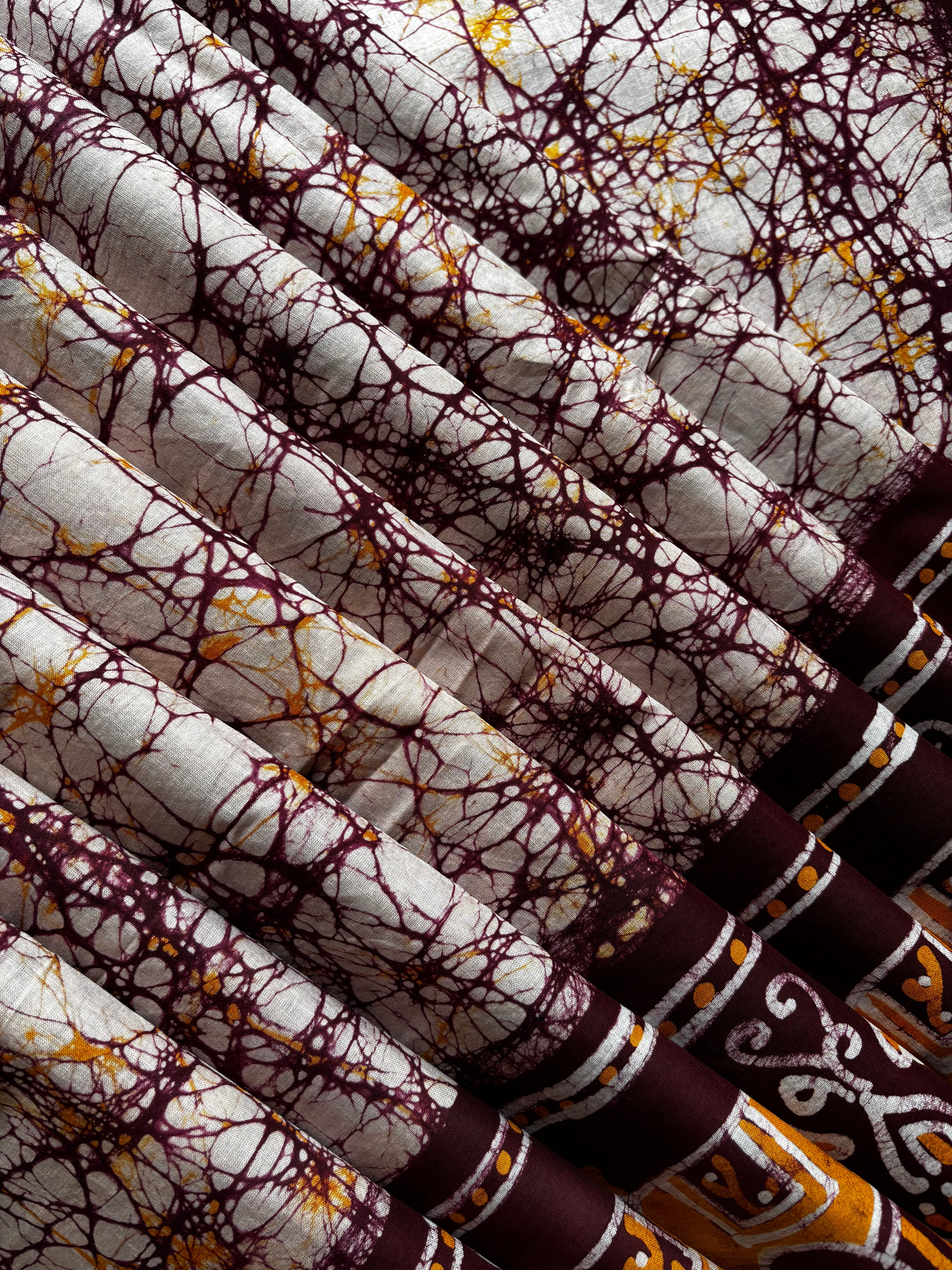 Handmade White Brownish Maroon Pure Cotton Batik Saree