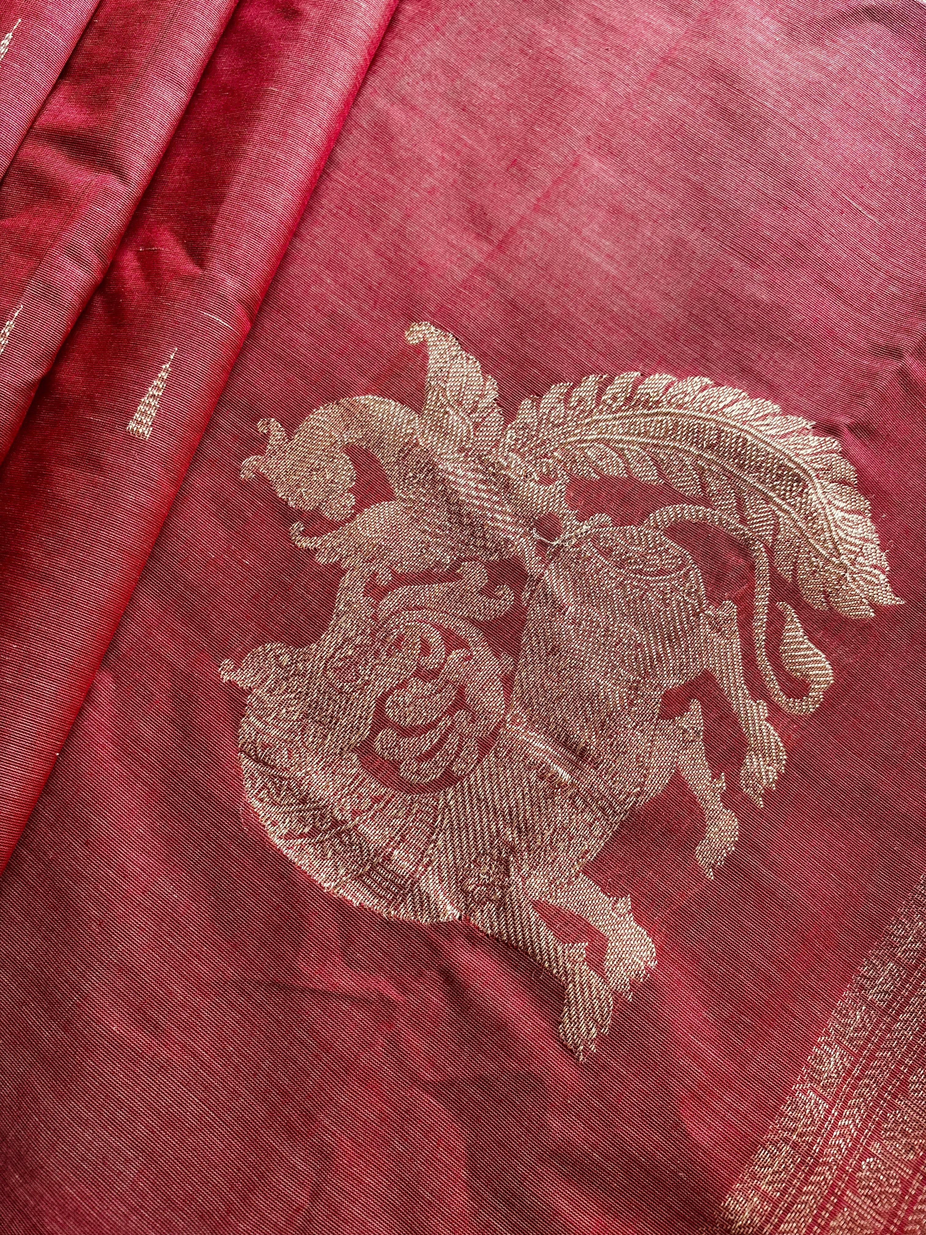 Handwoven Light Pale Red Colour Kanchipuram Cotton Saree