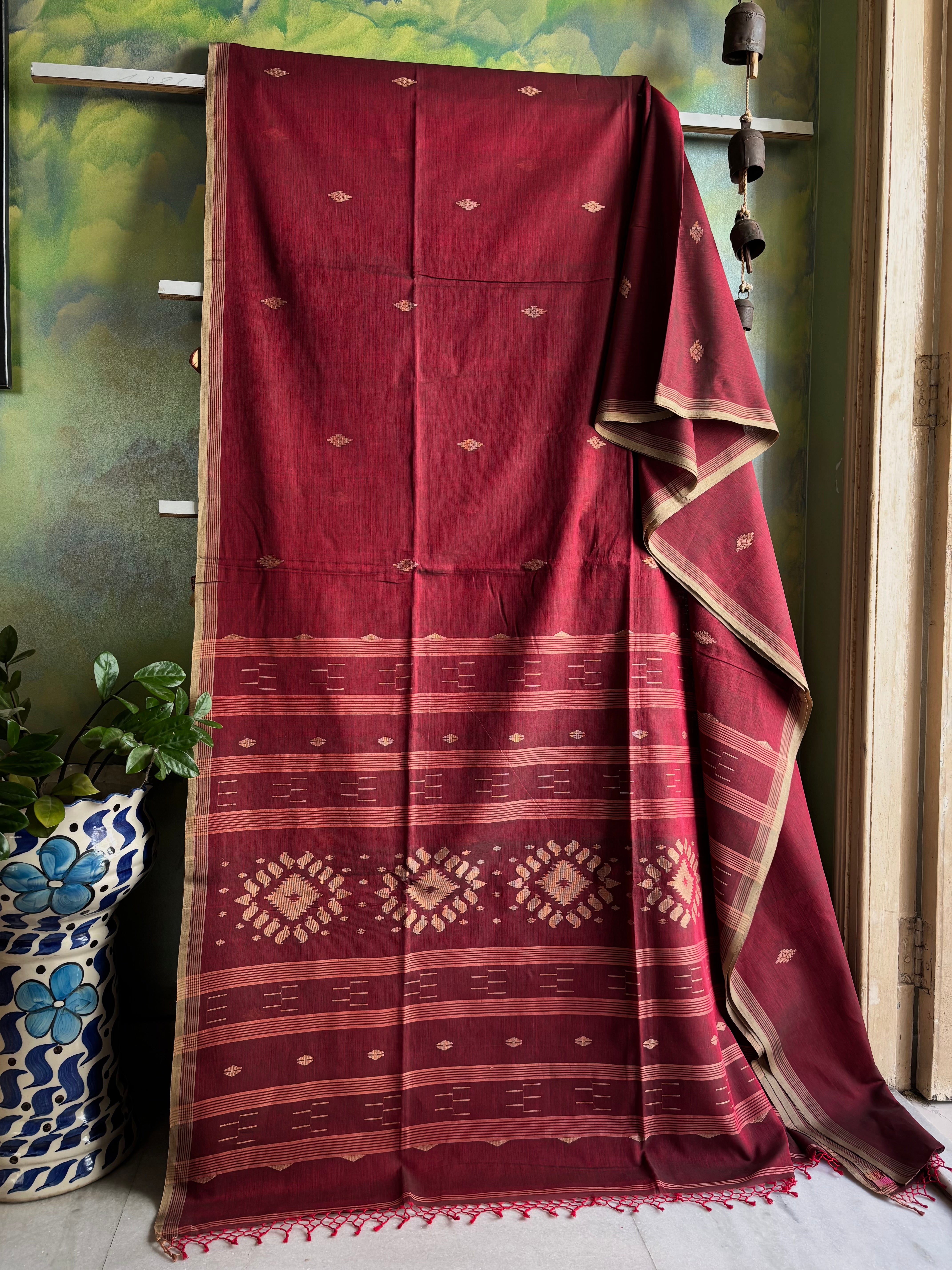 Handwoven Dual Toned Cotton Jamdani