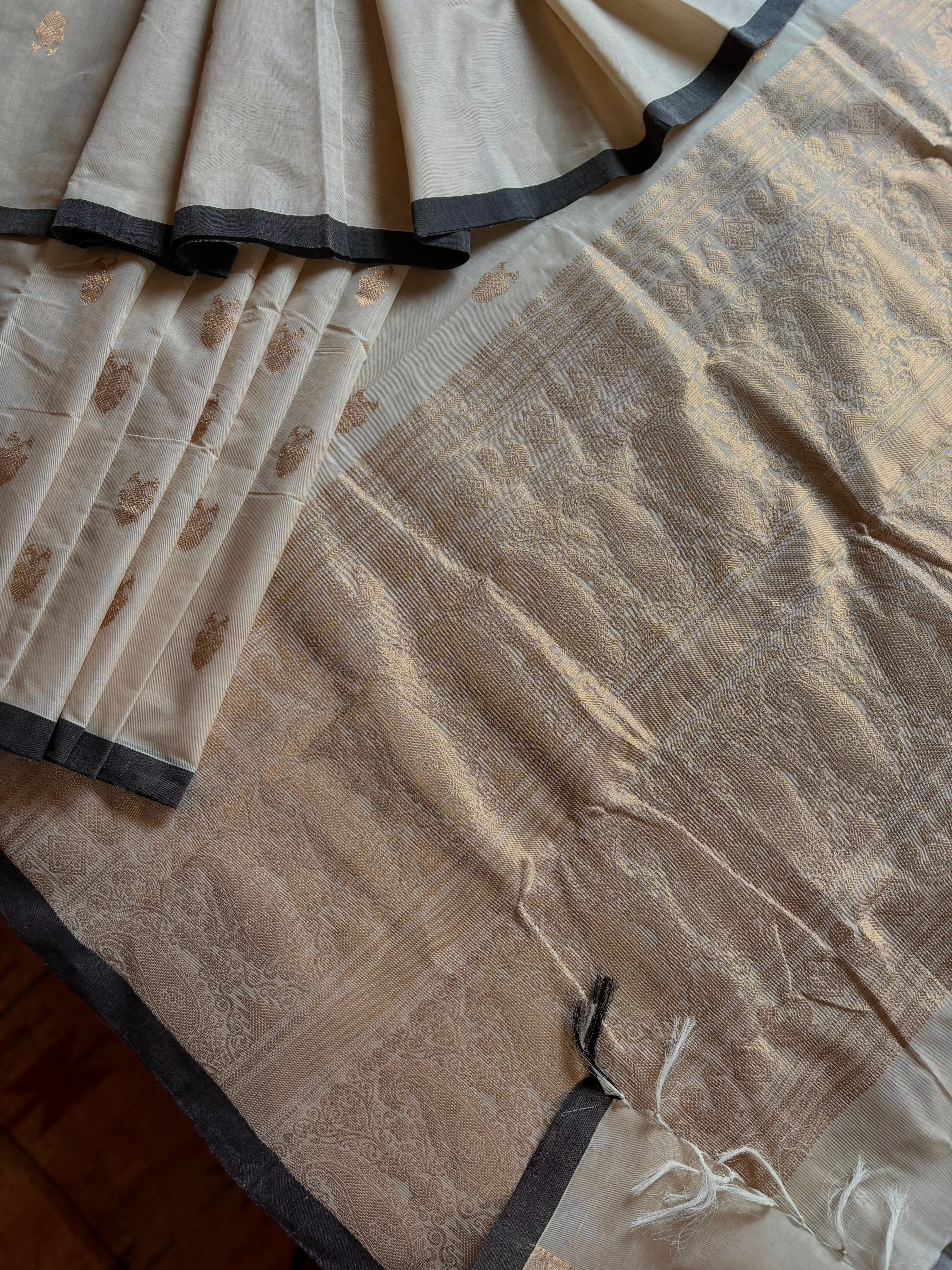 Handwoven Offwhite Kanchi Cotton Saree
