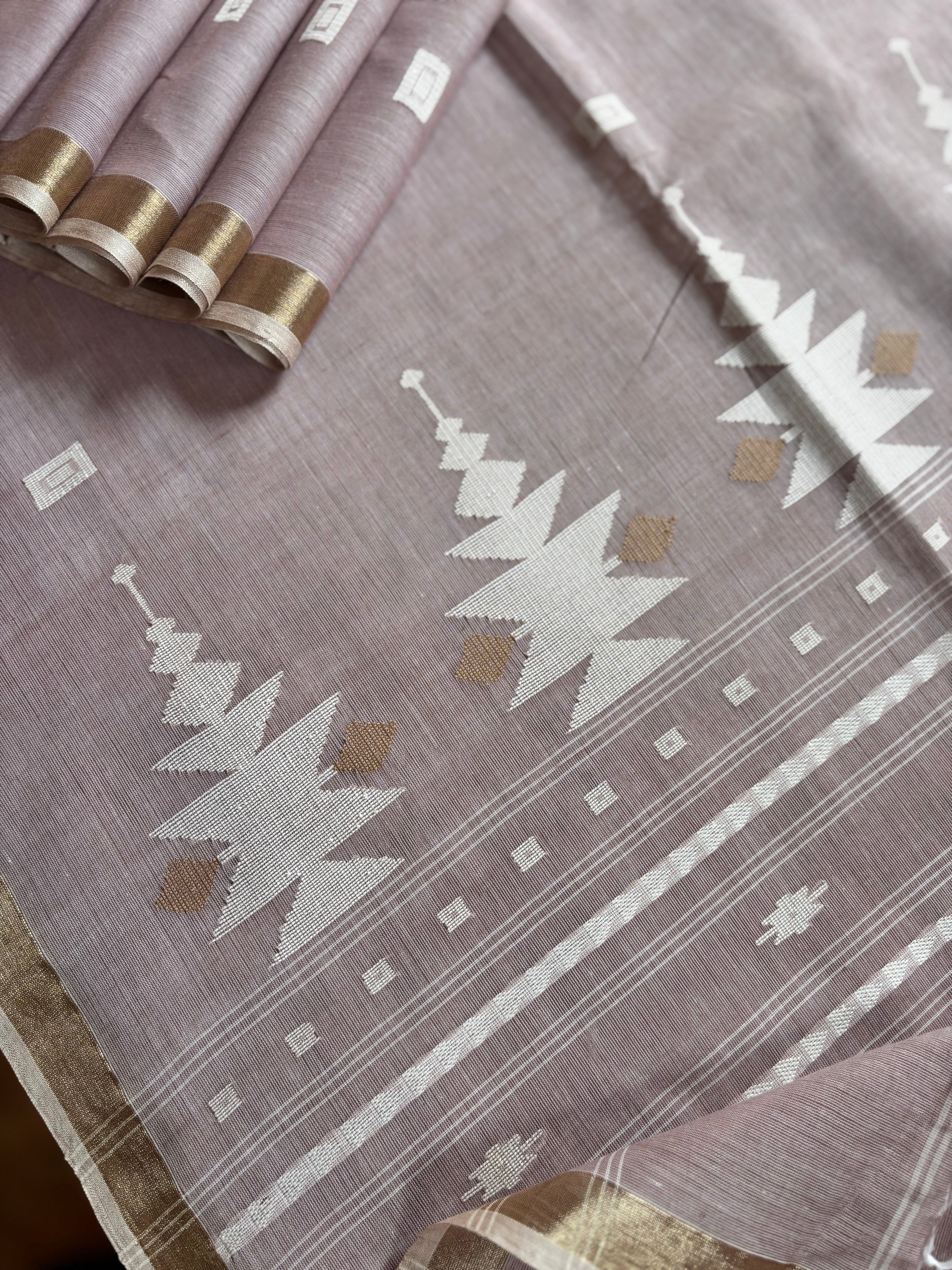 Handwoven Dusty Lavender Cotton Jamdani Saree