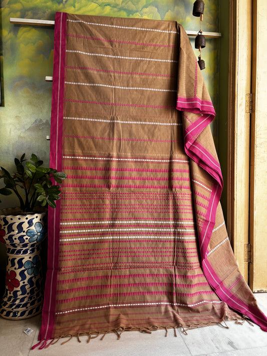 Handwoven Beige Pink Cotton Begampuri Saree