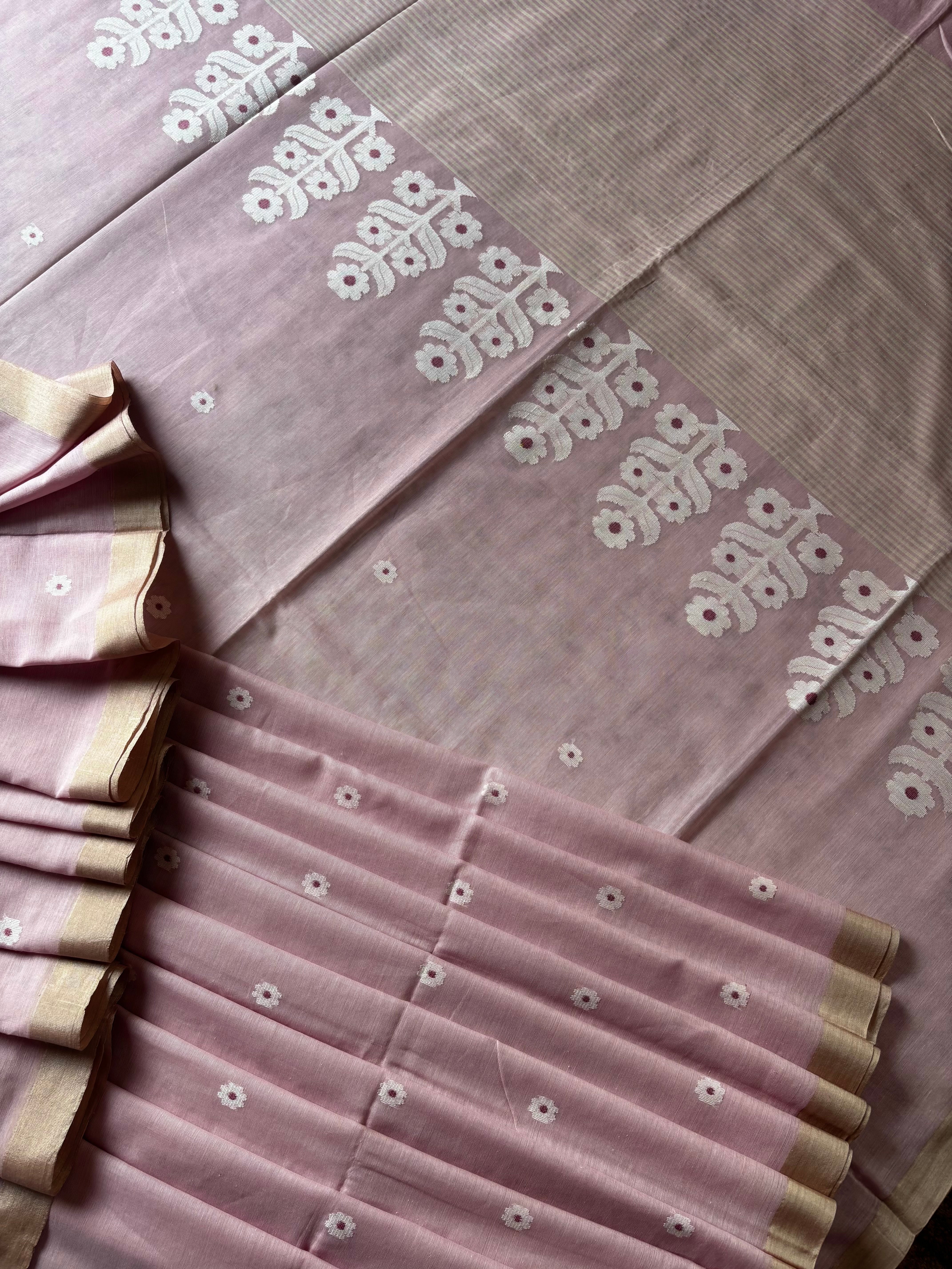 Handwoven Light Dusty Pink Colour Cotton Jamdani Saree