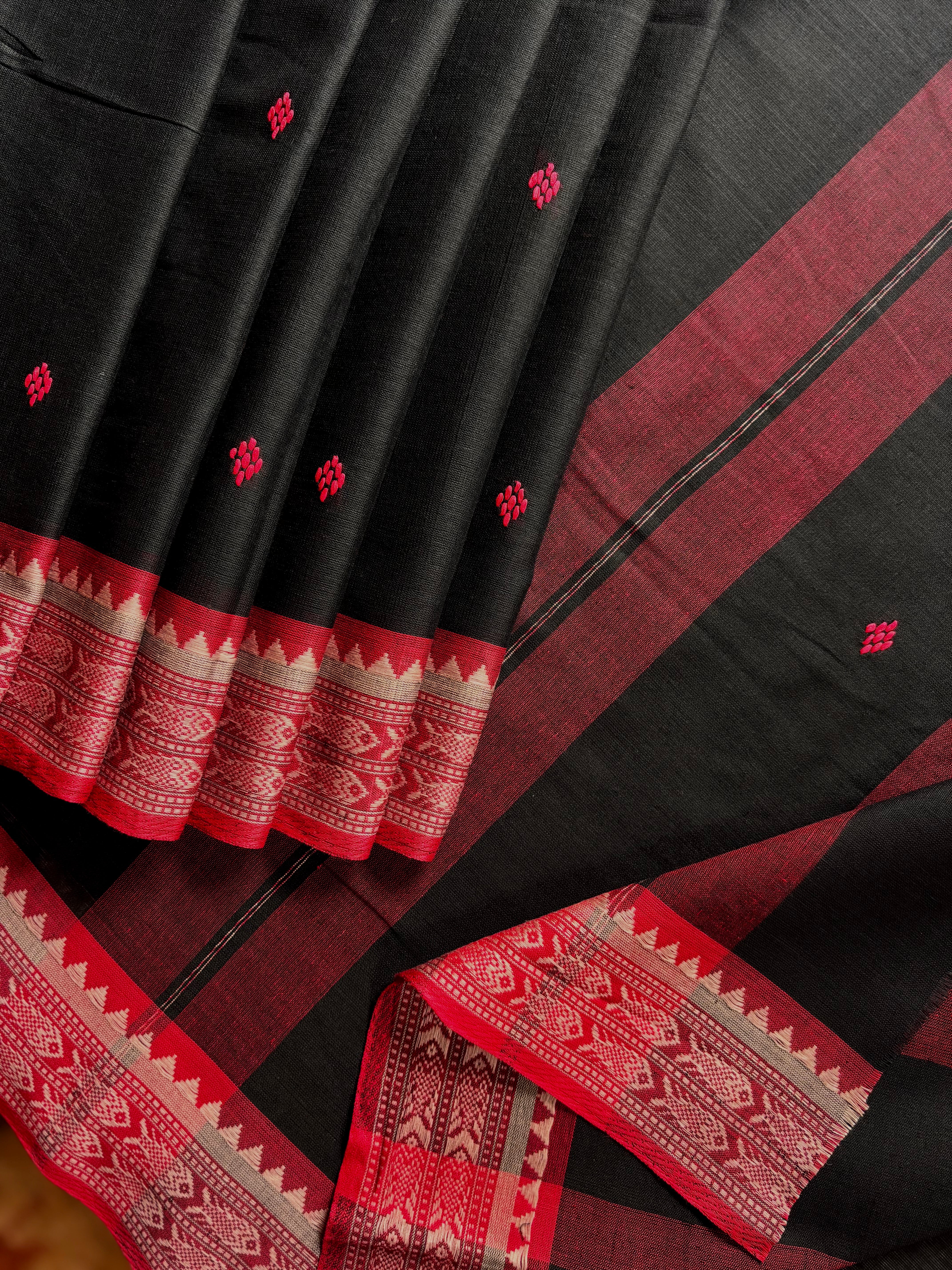 Handwoven Black Red Fish Dhonekhali Saree
