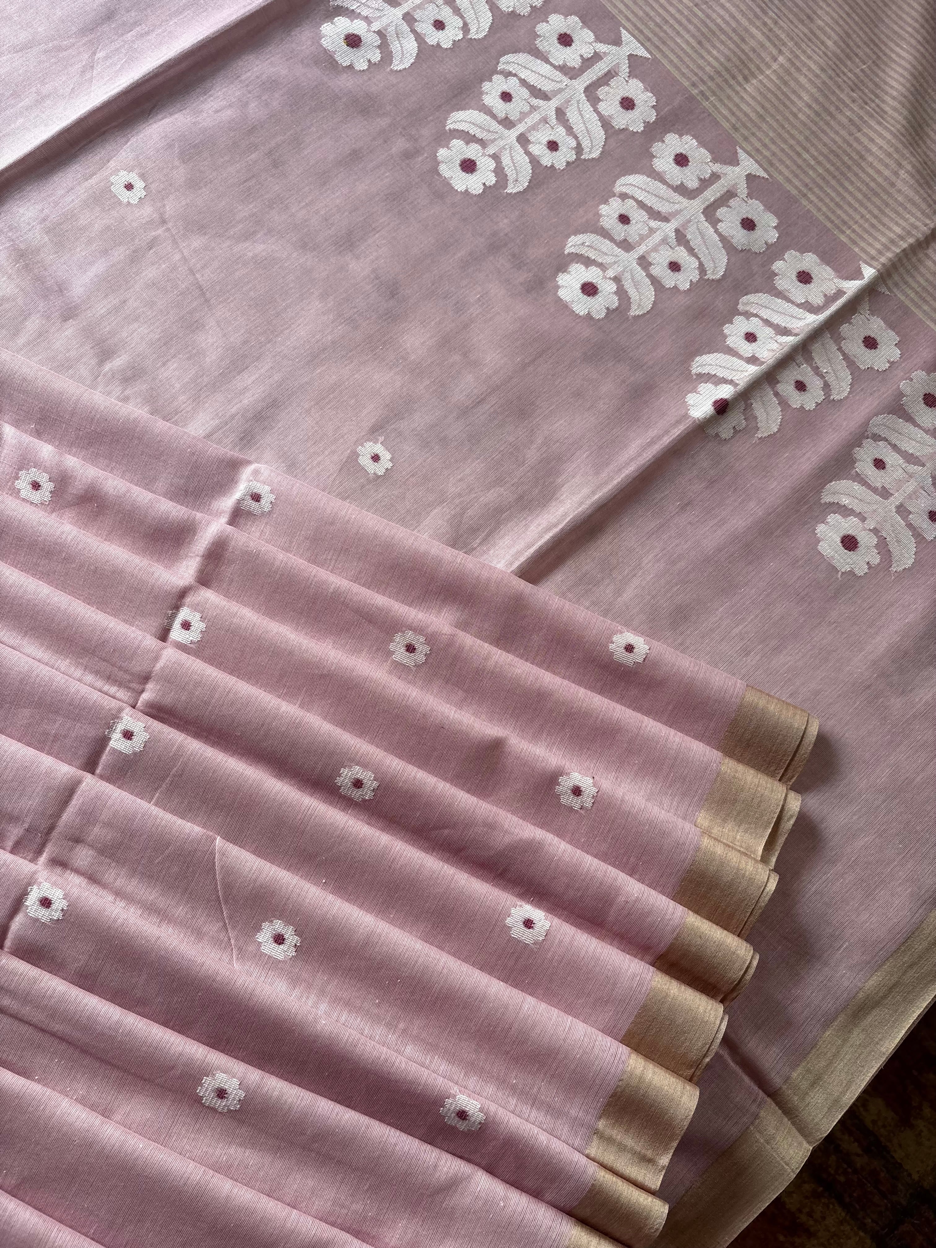 Handwoven Light Dusty Pink Colour Cotton Jamdani Saree