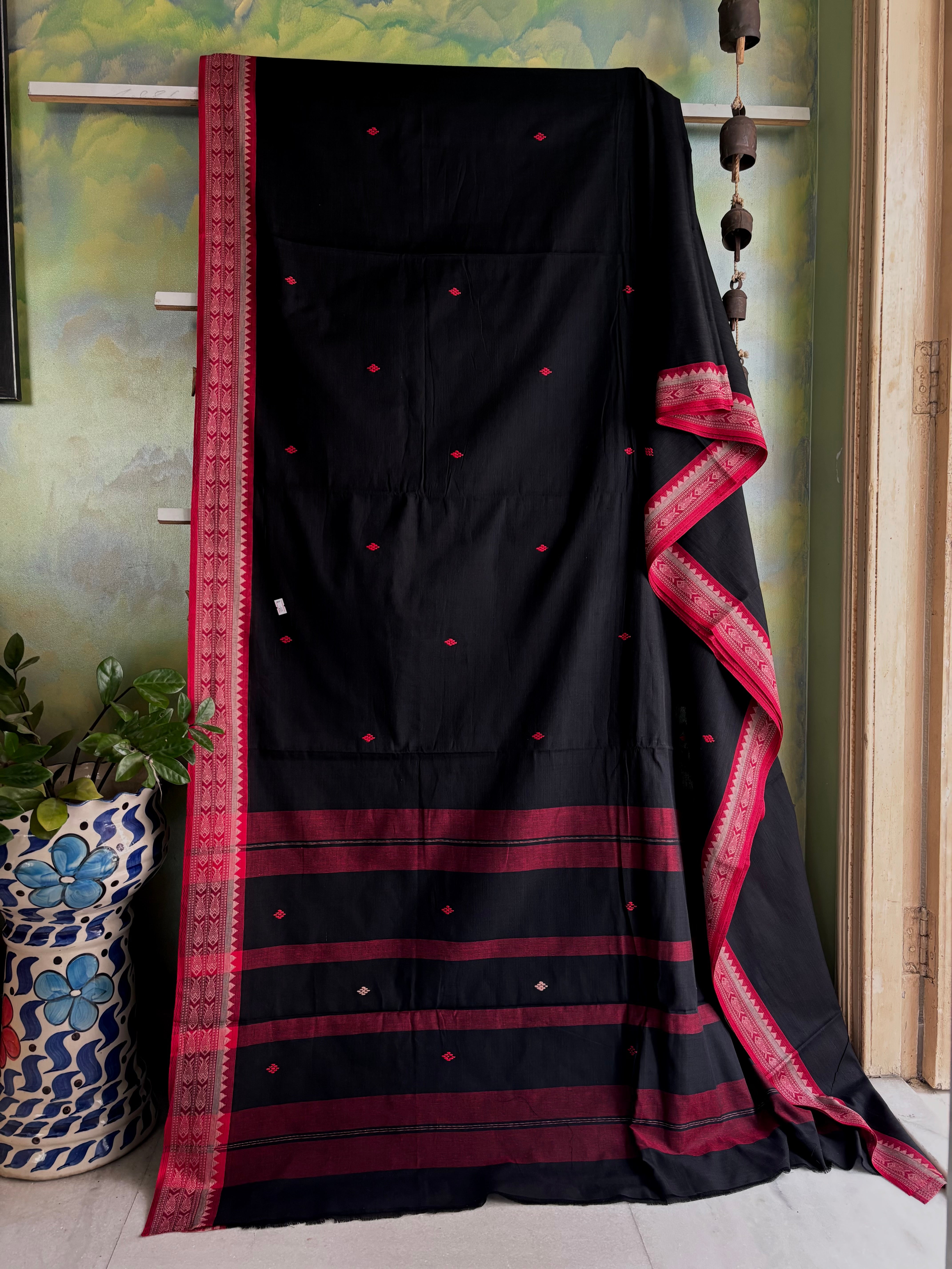 Handwoven Black Red Fish Dhonekhali Saree