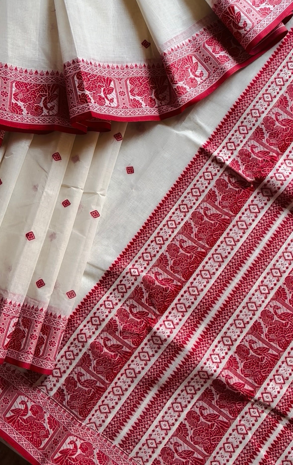 Handwoven Creamish White Red Cotton Baluchari Saree