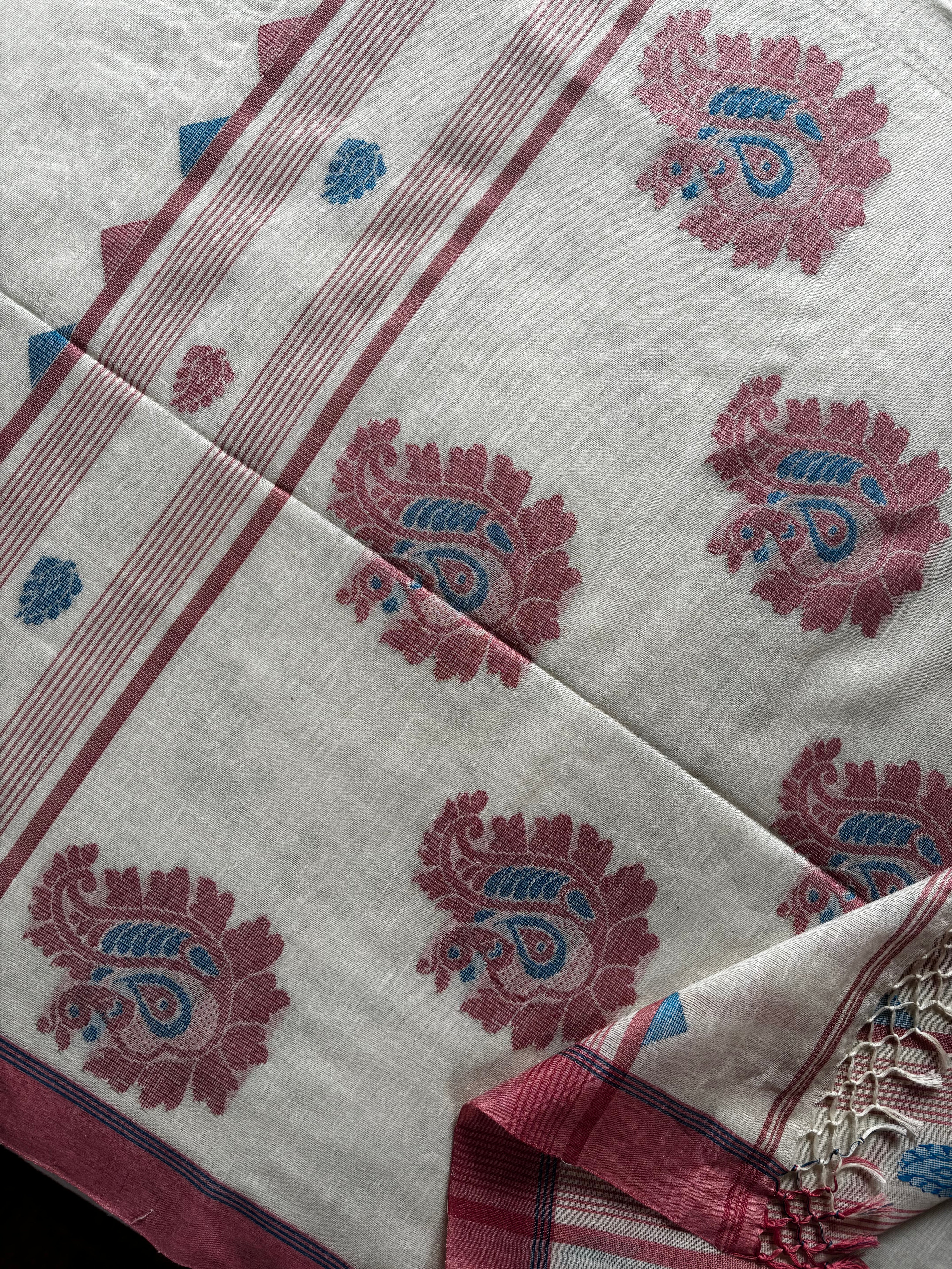 Handwoven Cream Colour Cotton Jamdani Saree