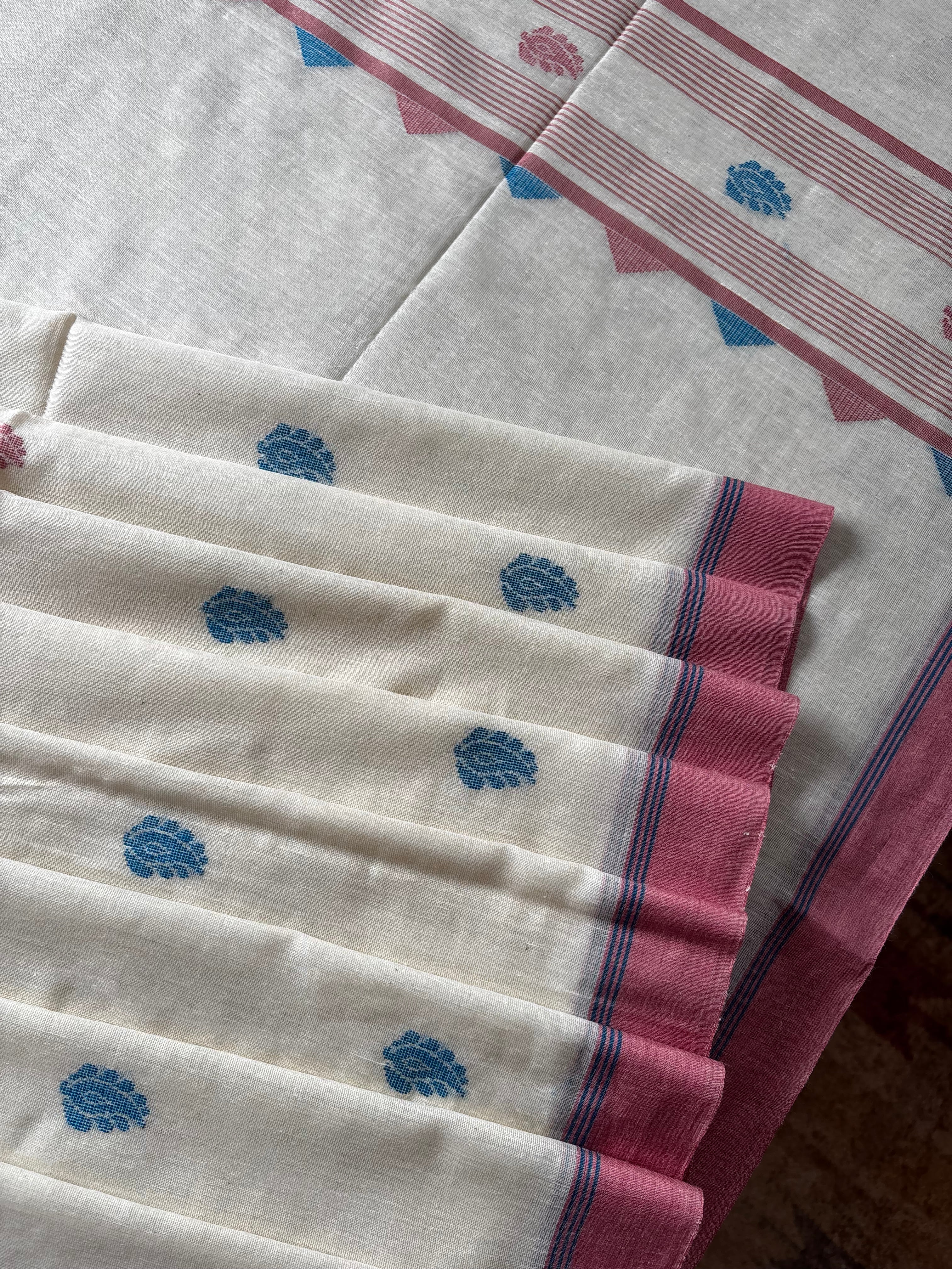 Handwoven Cream Colour Cotton Jamdani Saree