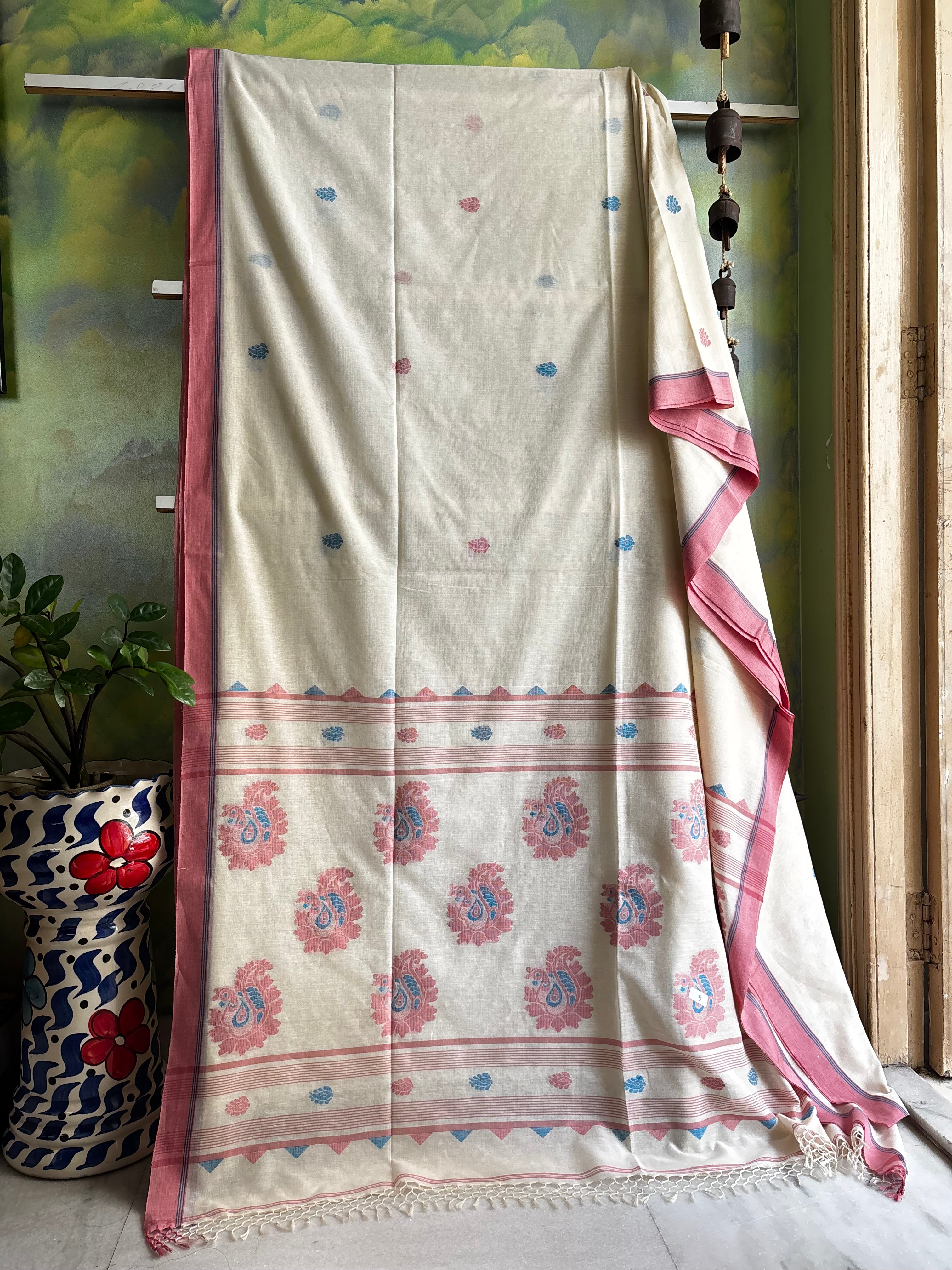 Handwoven Cream Colour Cotton Jamdani Saree