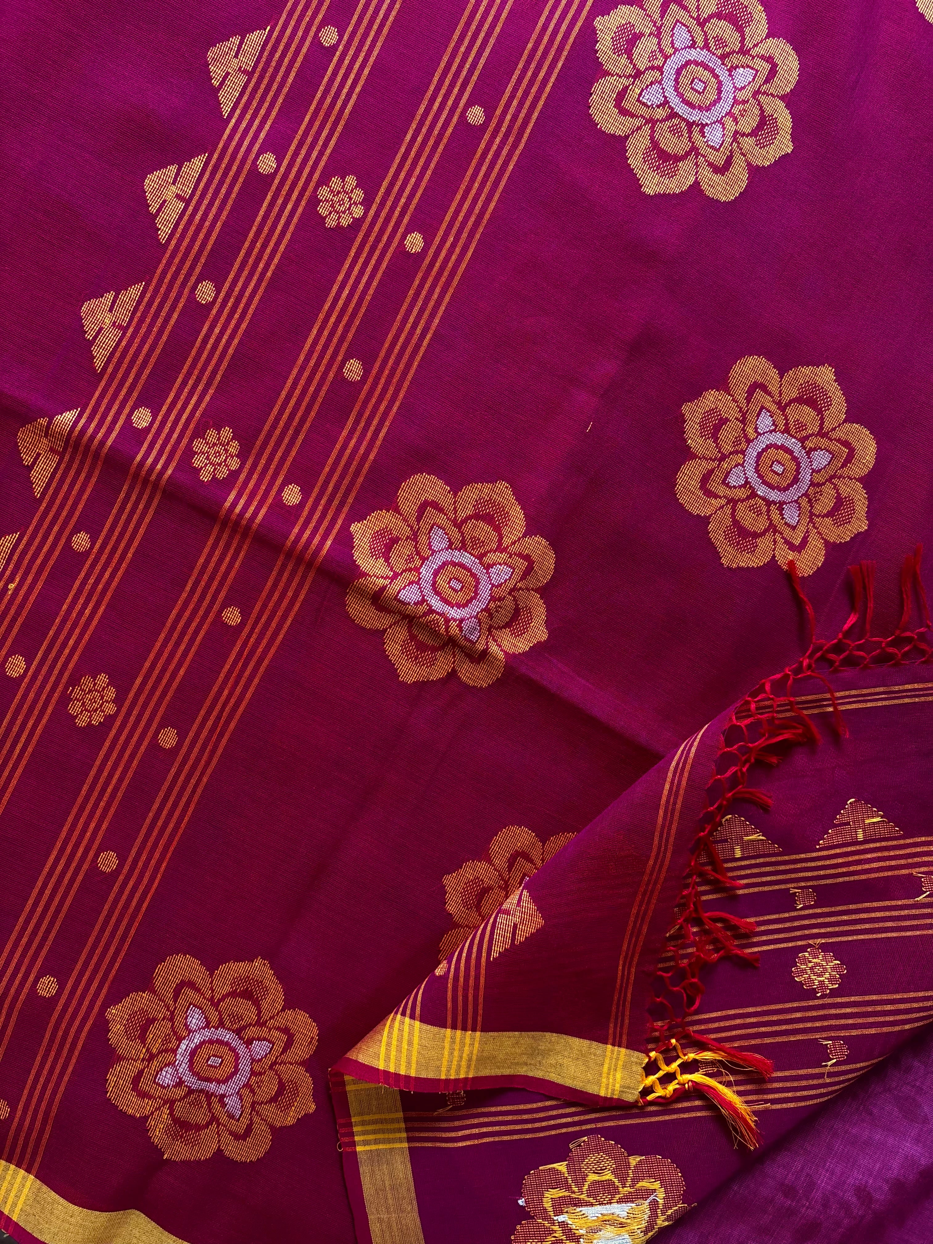 Handwoven Dual Toned Cotton Jamdani Saree