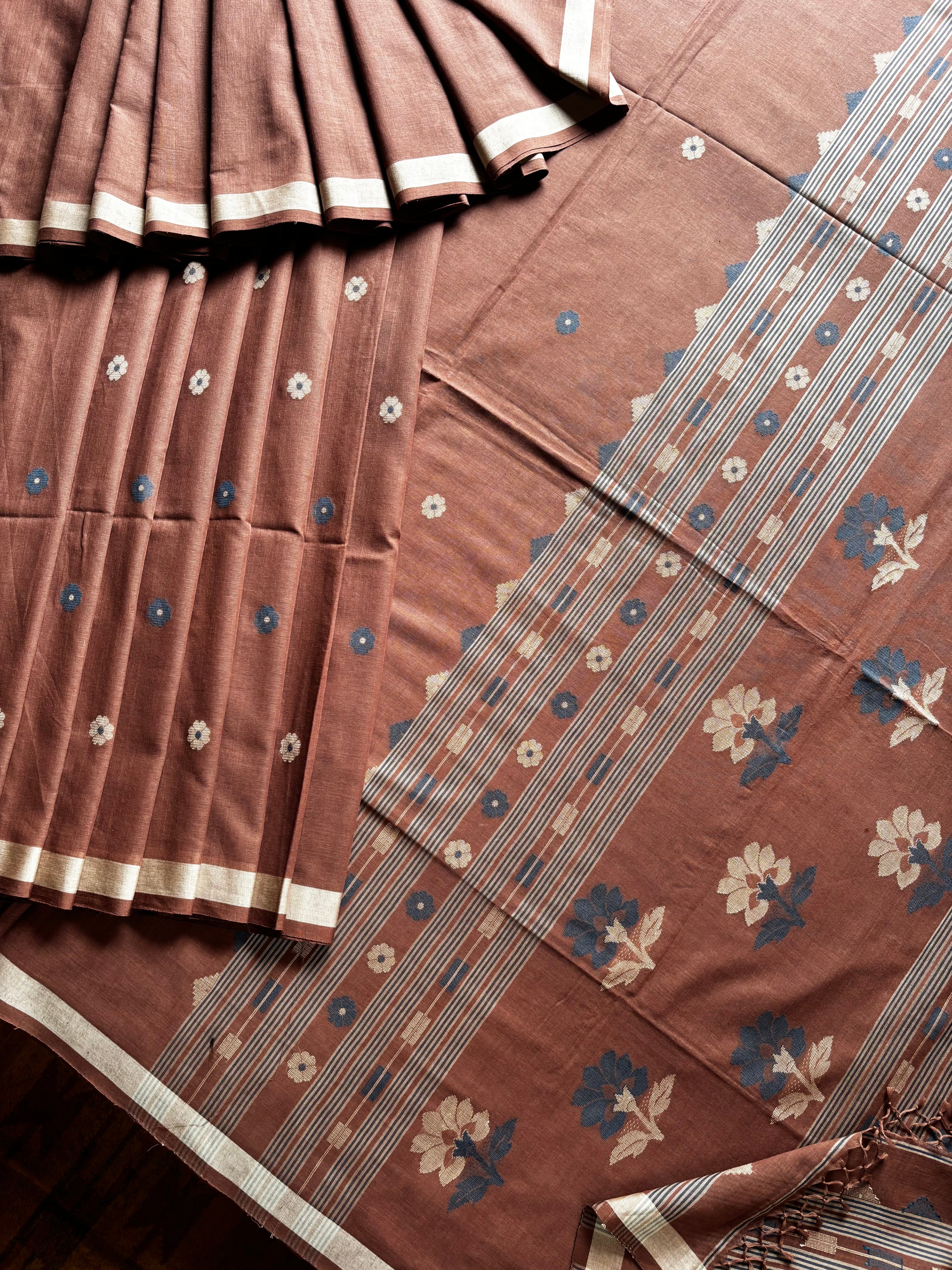 Handwoven Light Brown Colour Cotton Jamdani Saree