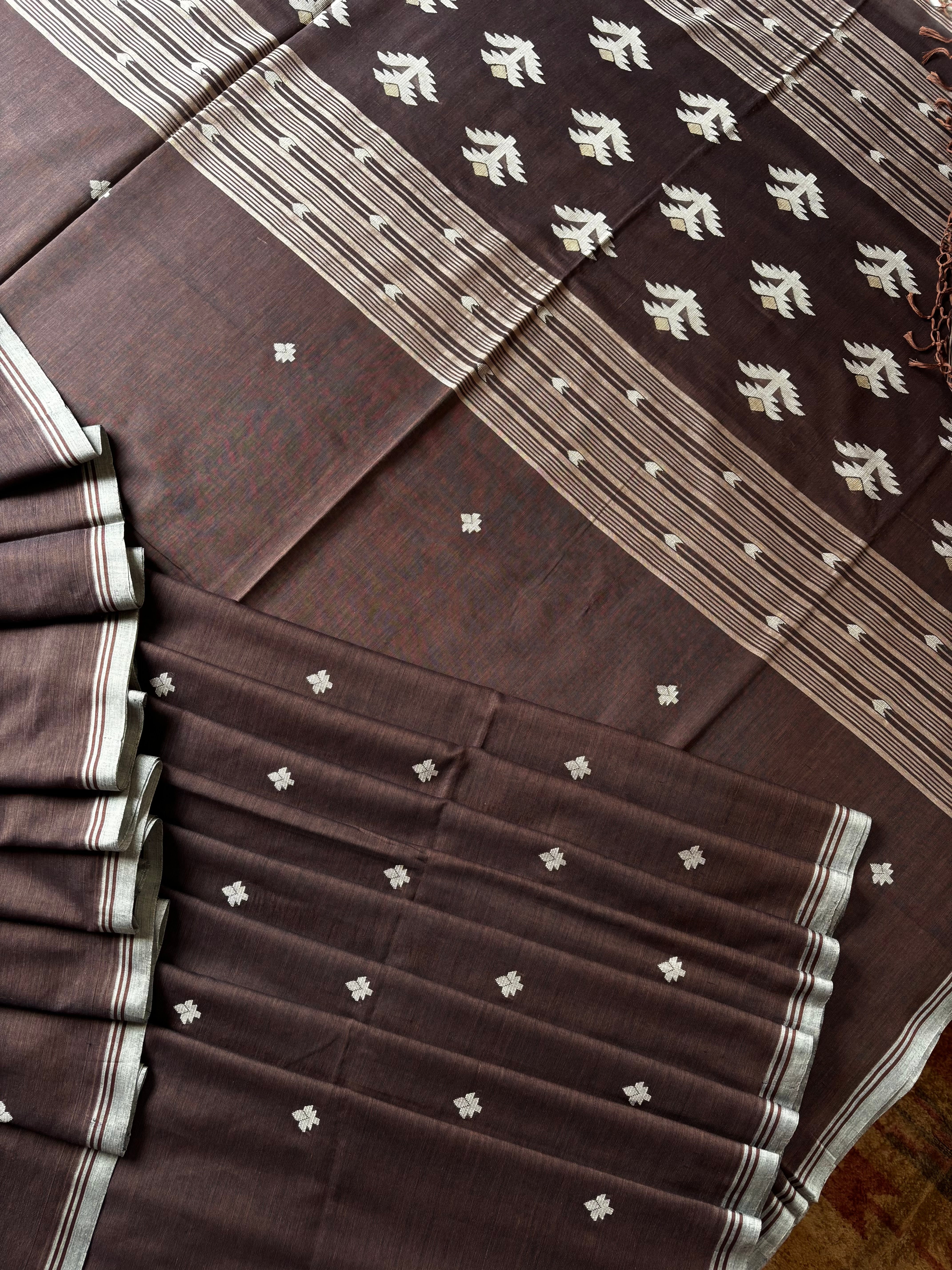 Handwoven Brown Blue Dual Toned Cotton Jamdani Saree
