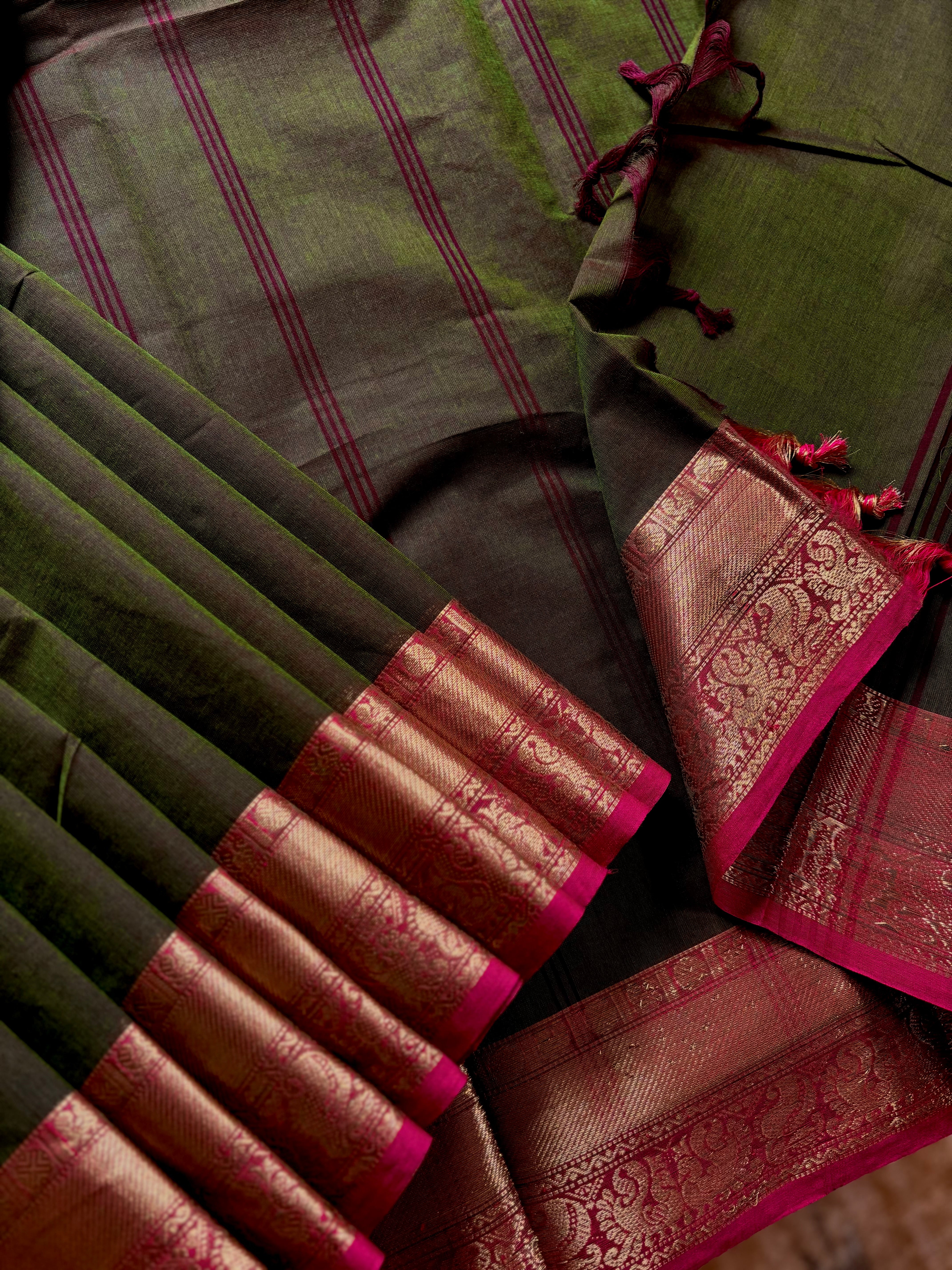 Dual Toned Green Kanchipuram Cotton Saree