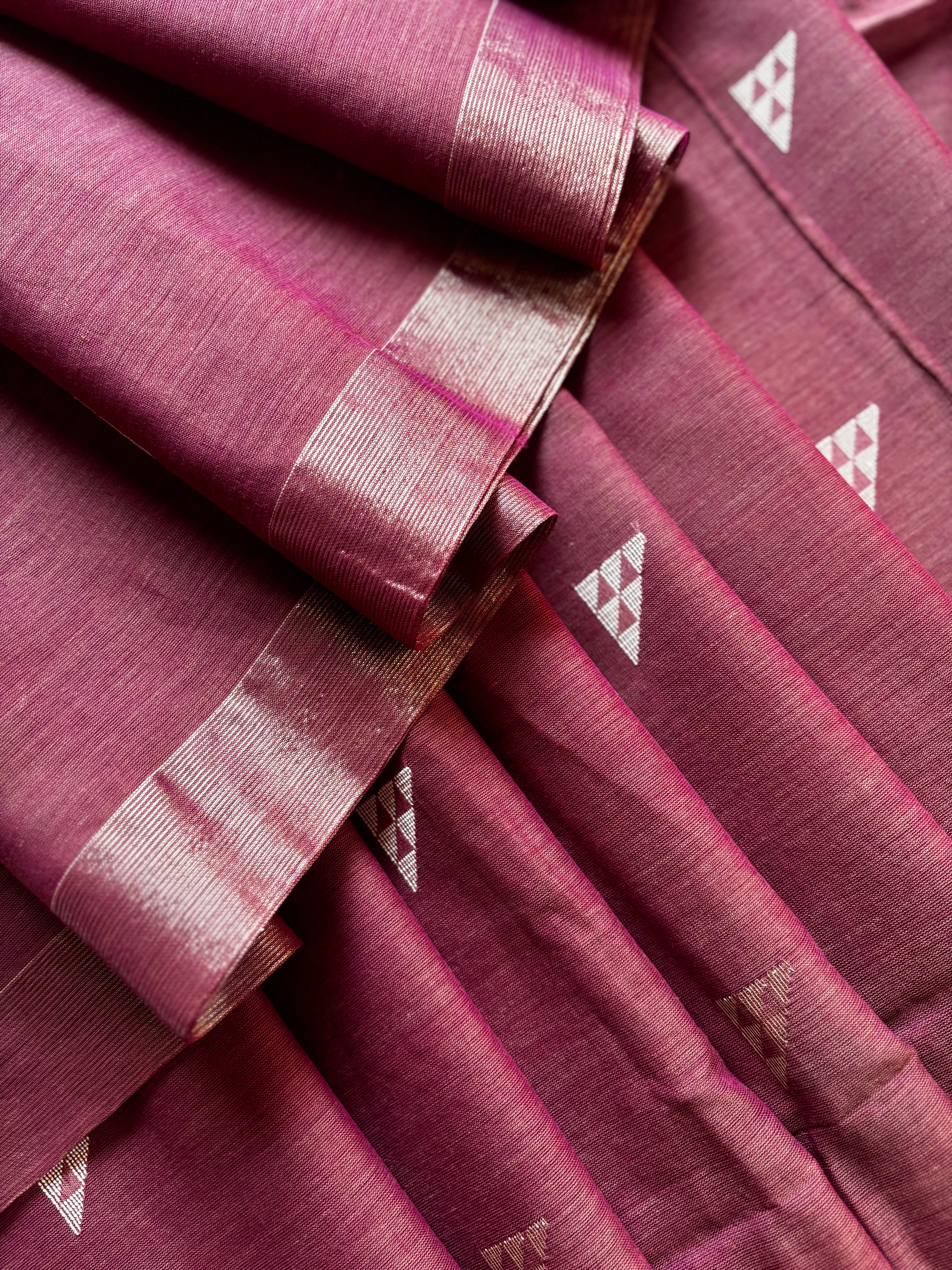 Handwoven Pink Colour Cotton Jamdani Saree