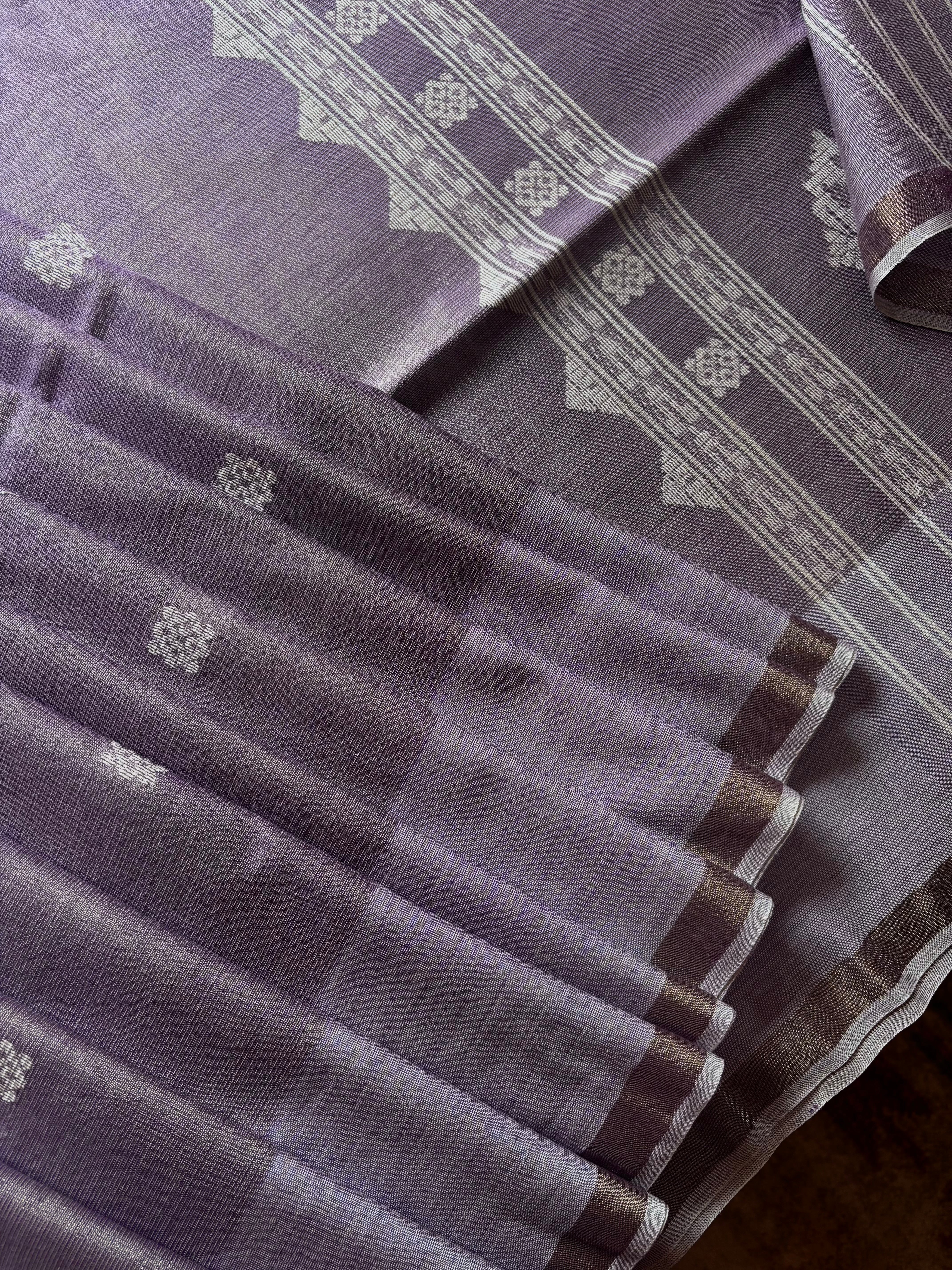 Handwoven Lavender Colour Tissue Cotton Jamdani Saree
