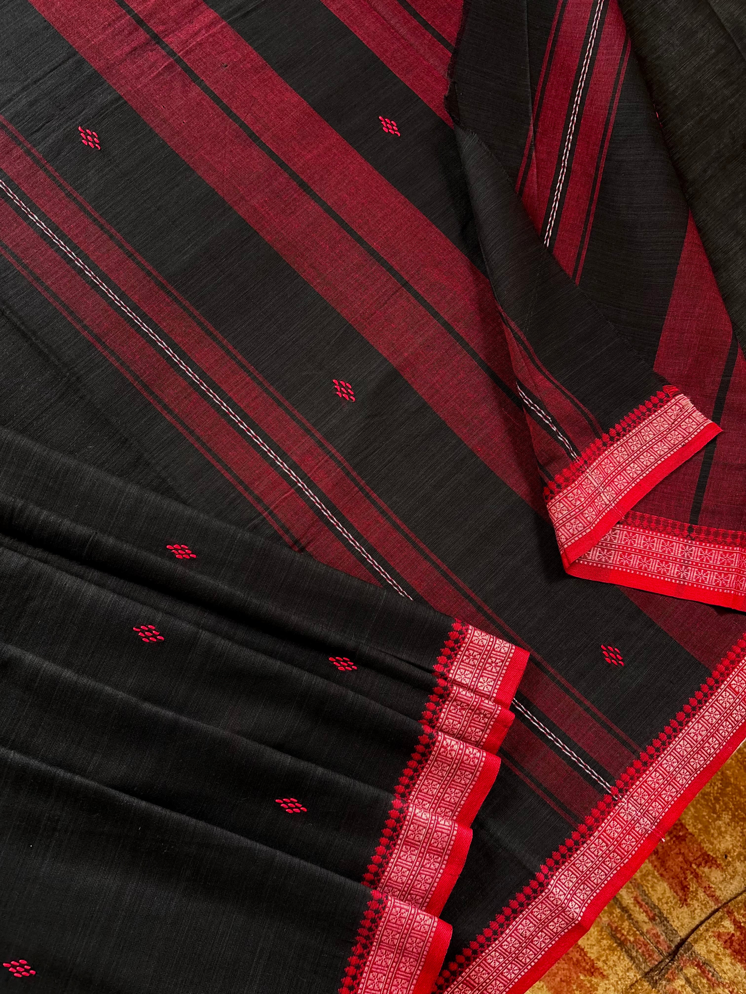 Handwoven Black Red Cotton Dhonekhali Saree