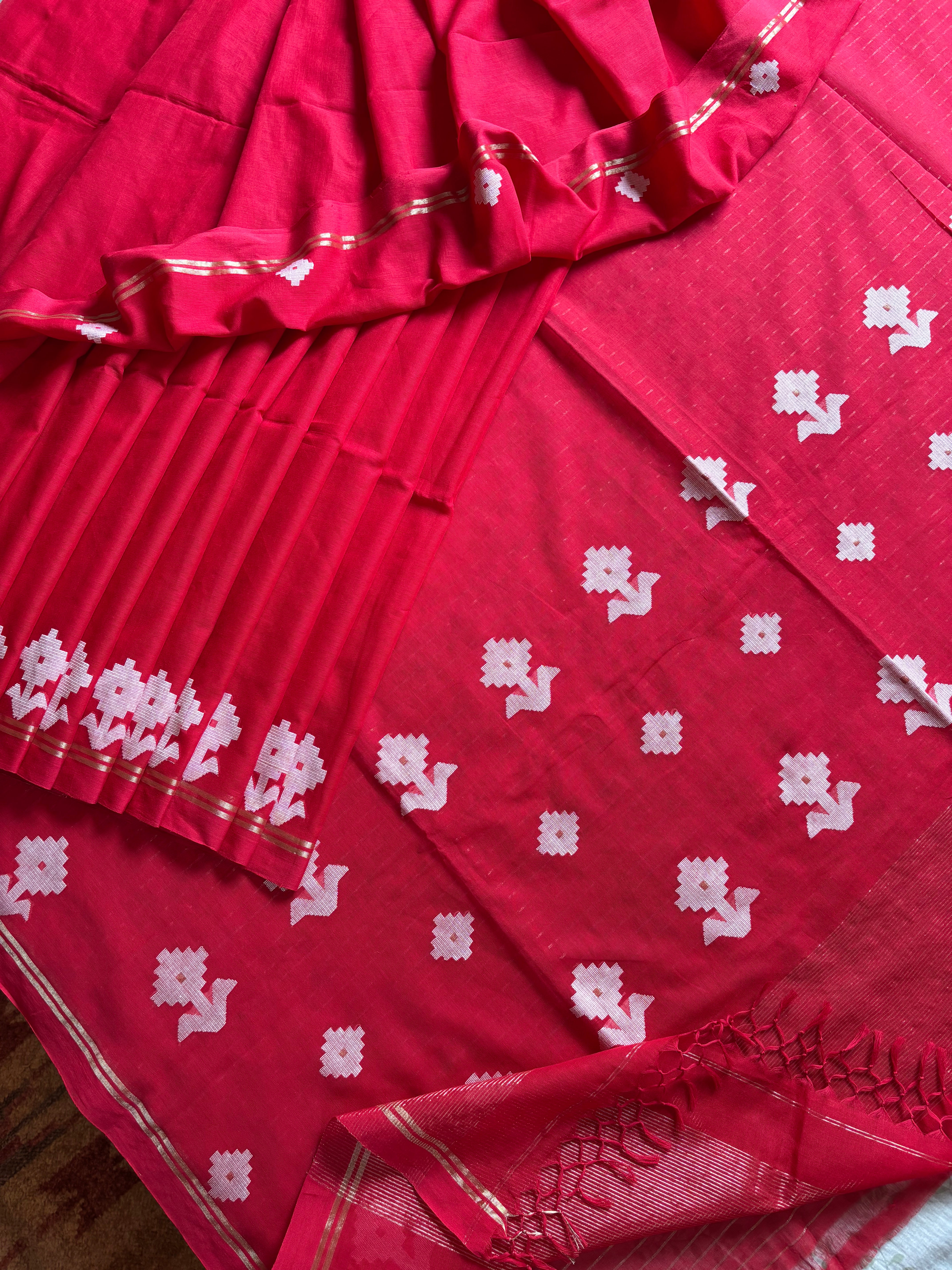 Handwoven Red Cotton Jamdani Saree