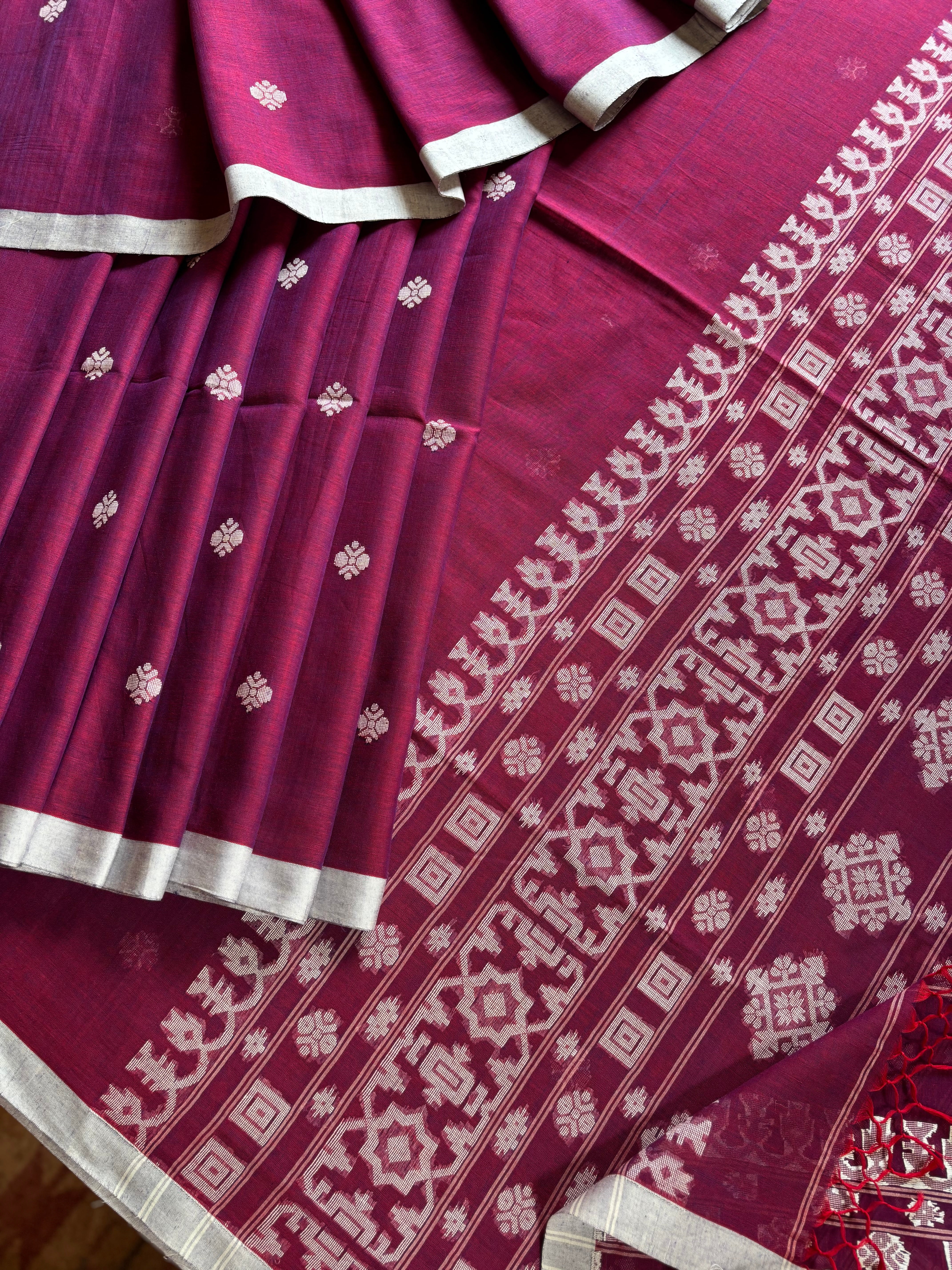 Pure Cotton Red Blue Dual Toned Jamdani