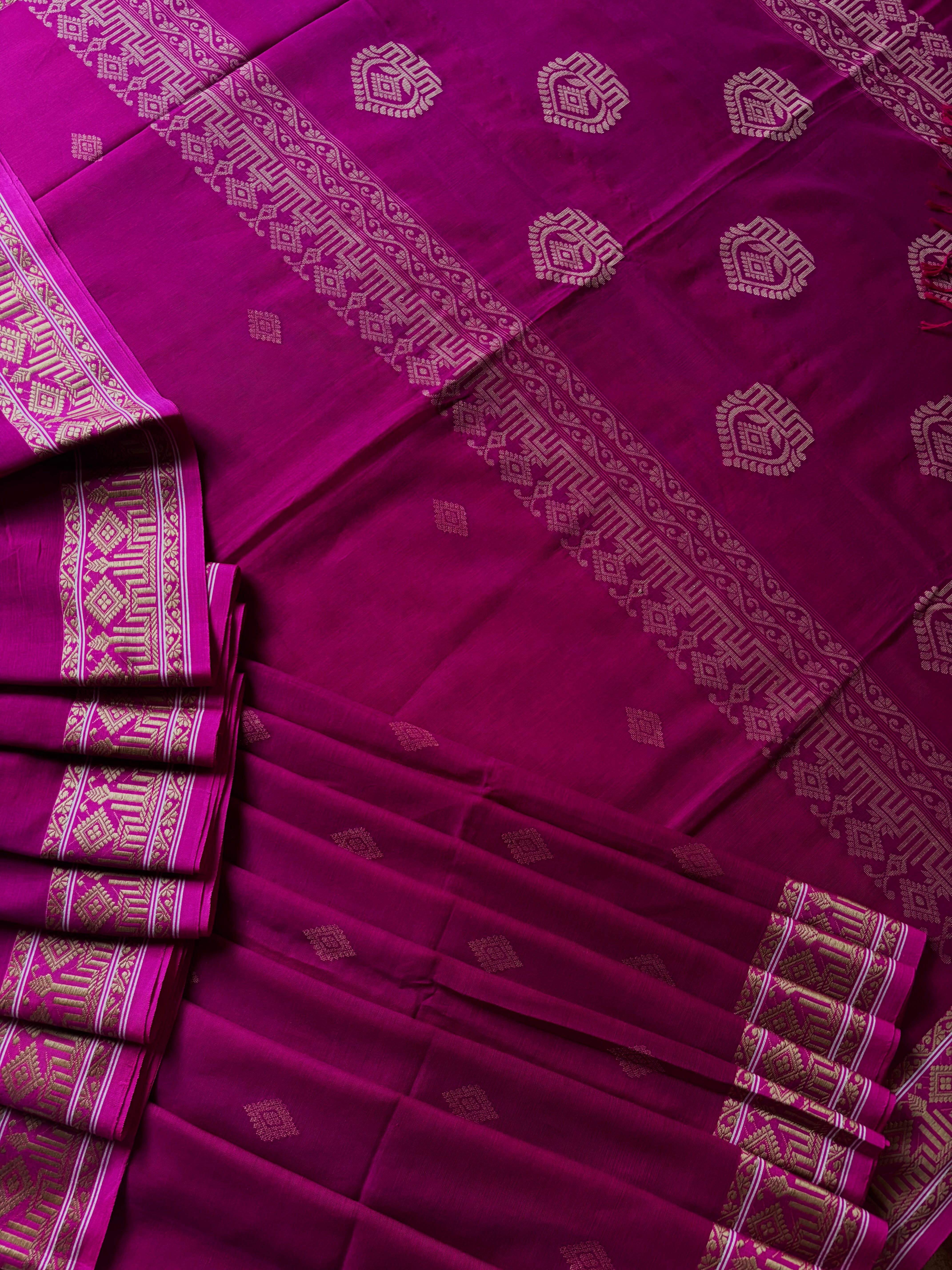 Handwoven Magenta Colour Phulia Cotton Saree