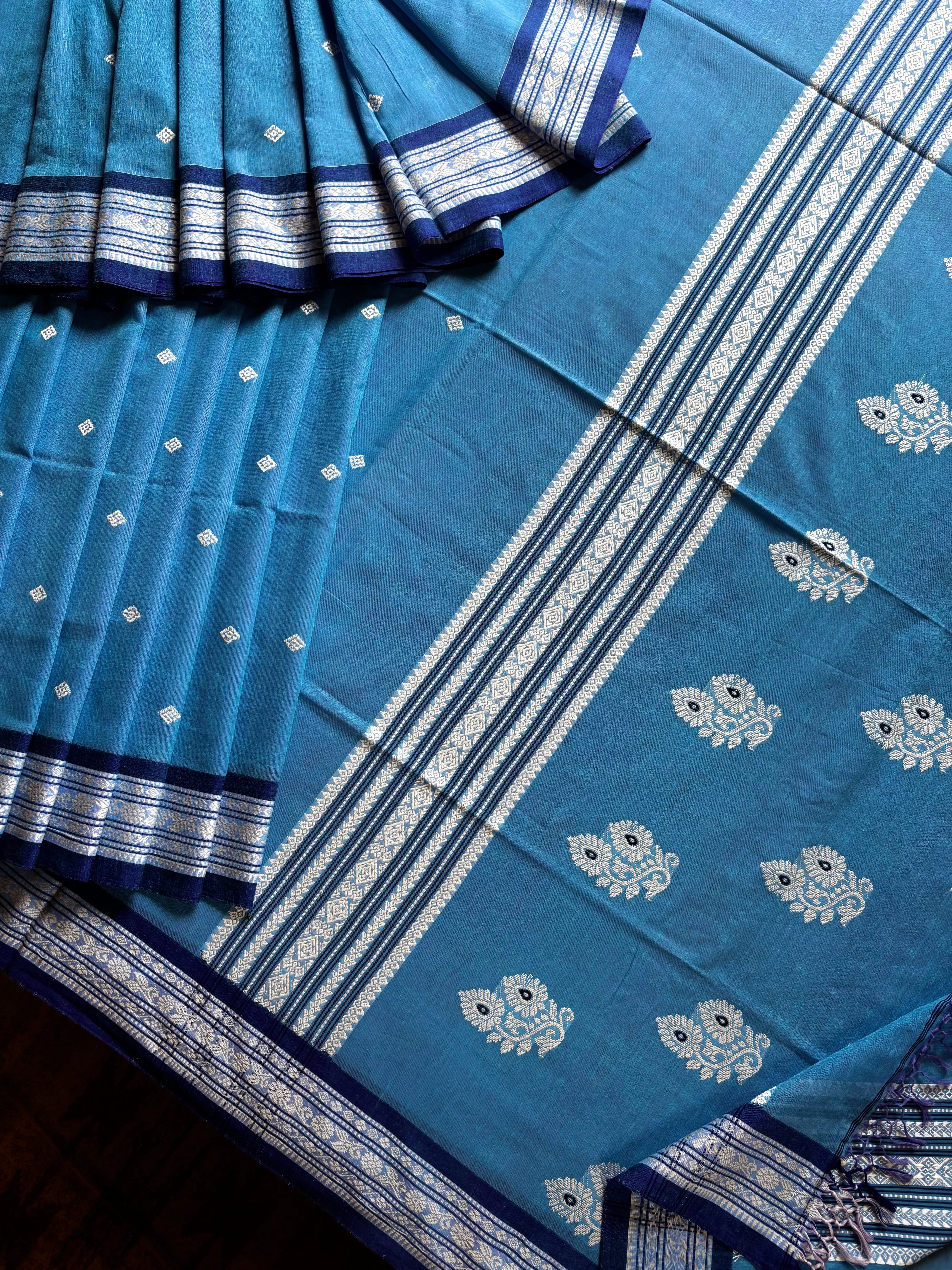 Handwoven Sky Blue Colour Phulia Cotton Saree