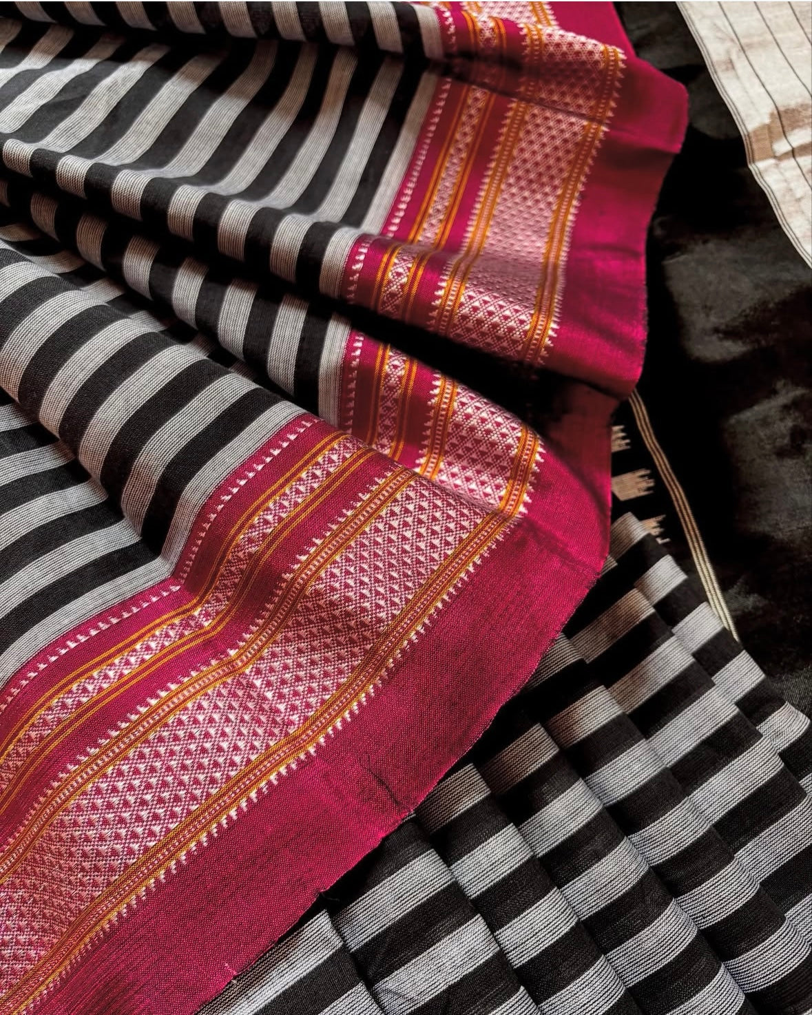 Handwoven Ilkal Cotton Saree Bohochic Handwoven Ilkal Cotton Saree Bohochic