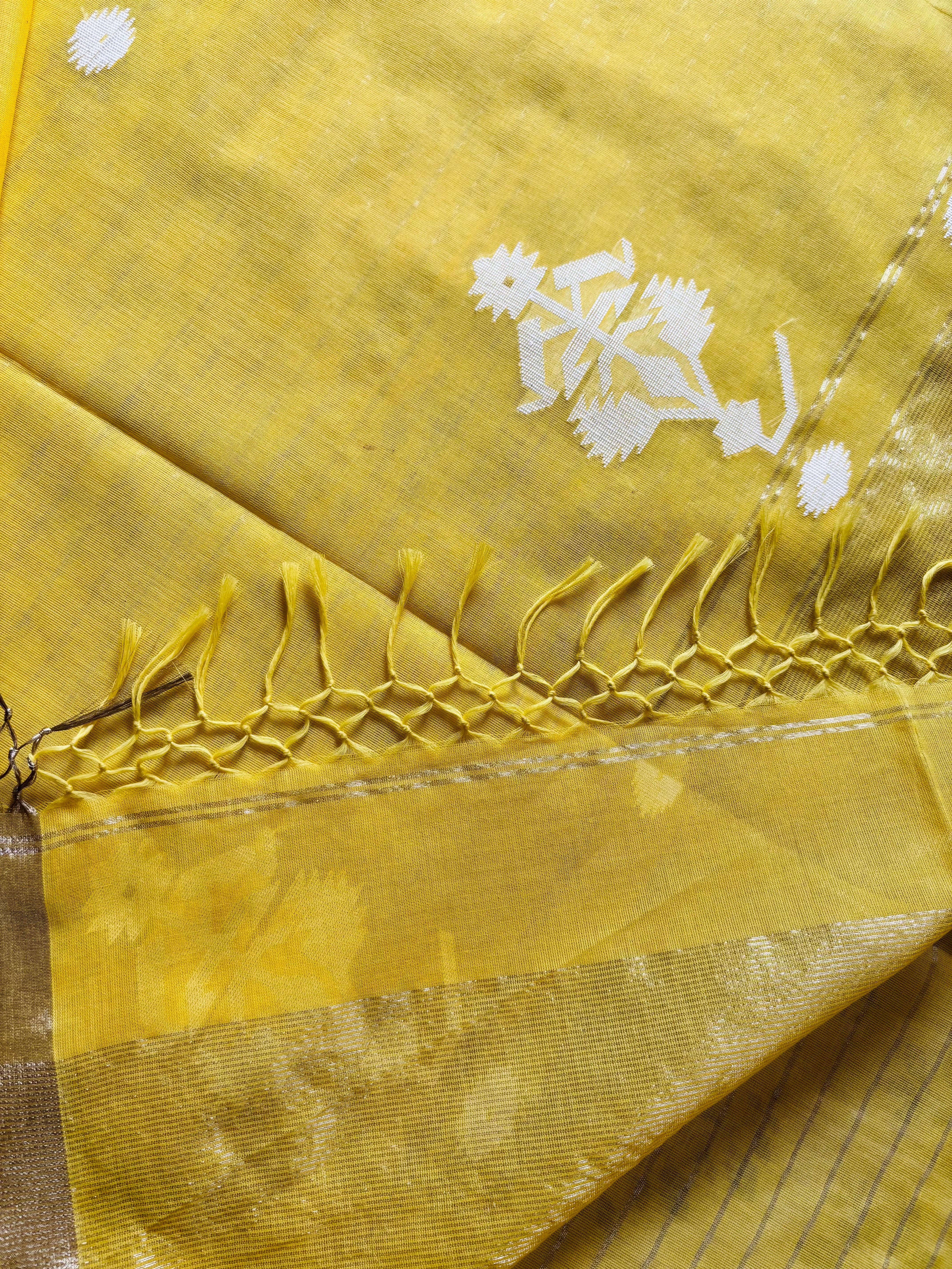 Handwoven Yellow Cotton Jamdani Saree