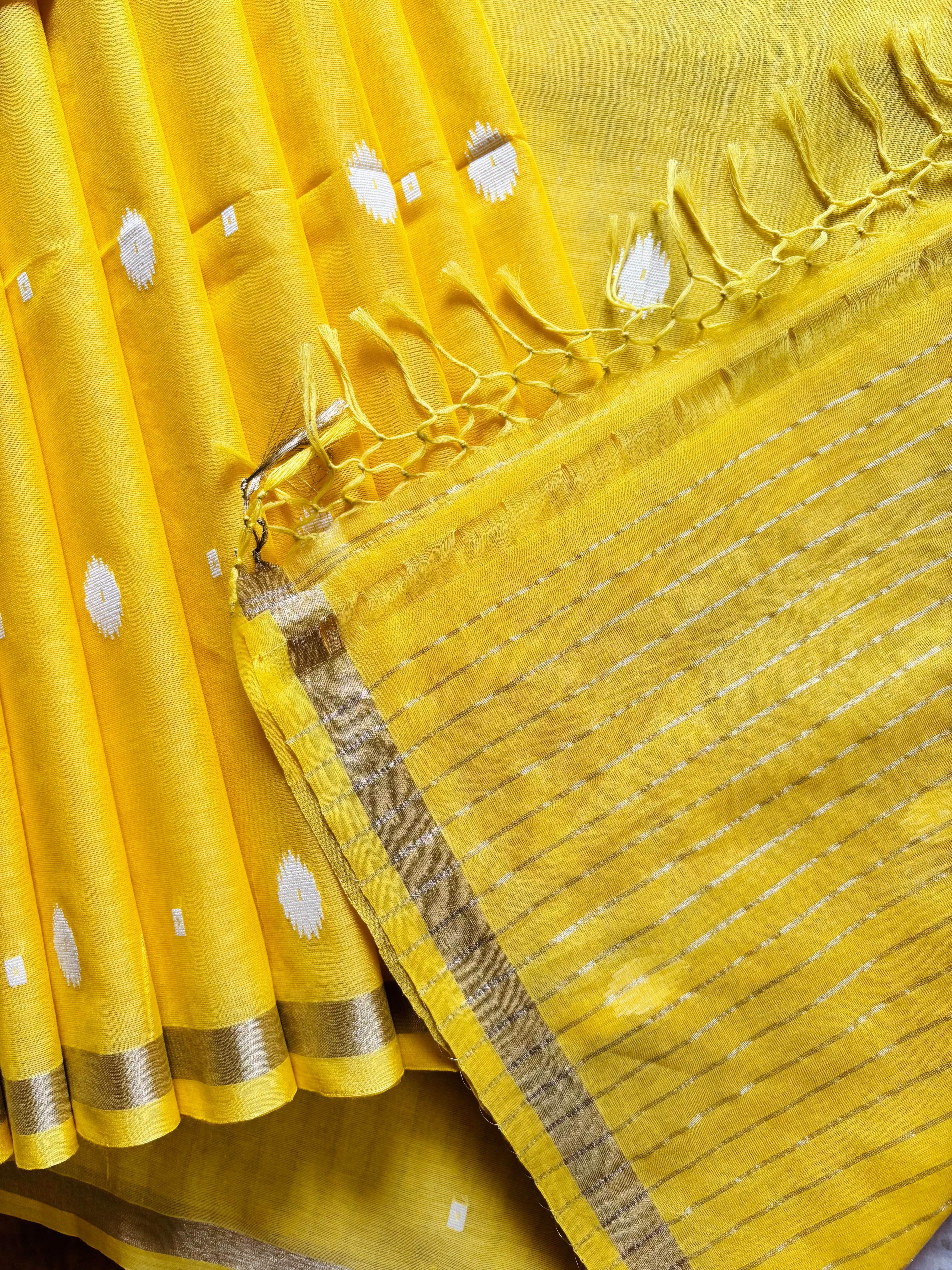 Handwoven Yellow Cotton Jamdani Saree