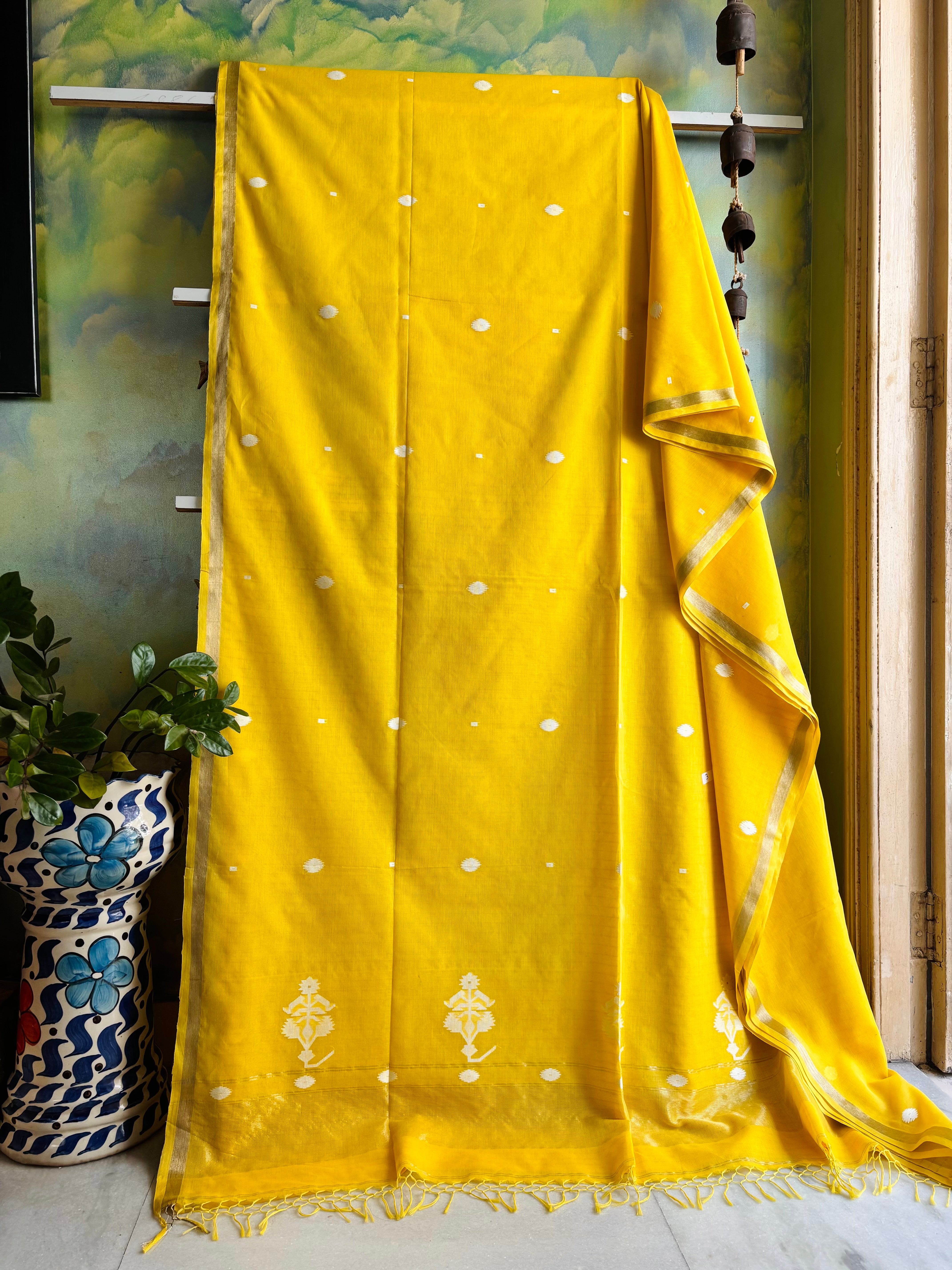 Handwoven Yellow Cotton Jamdani Saree
