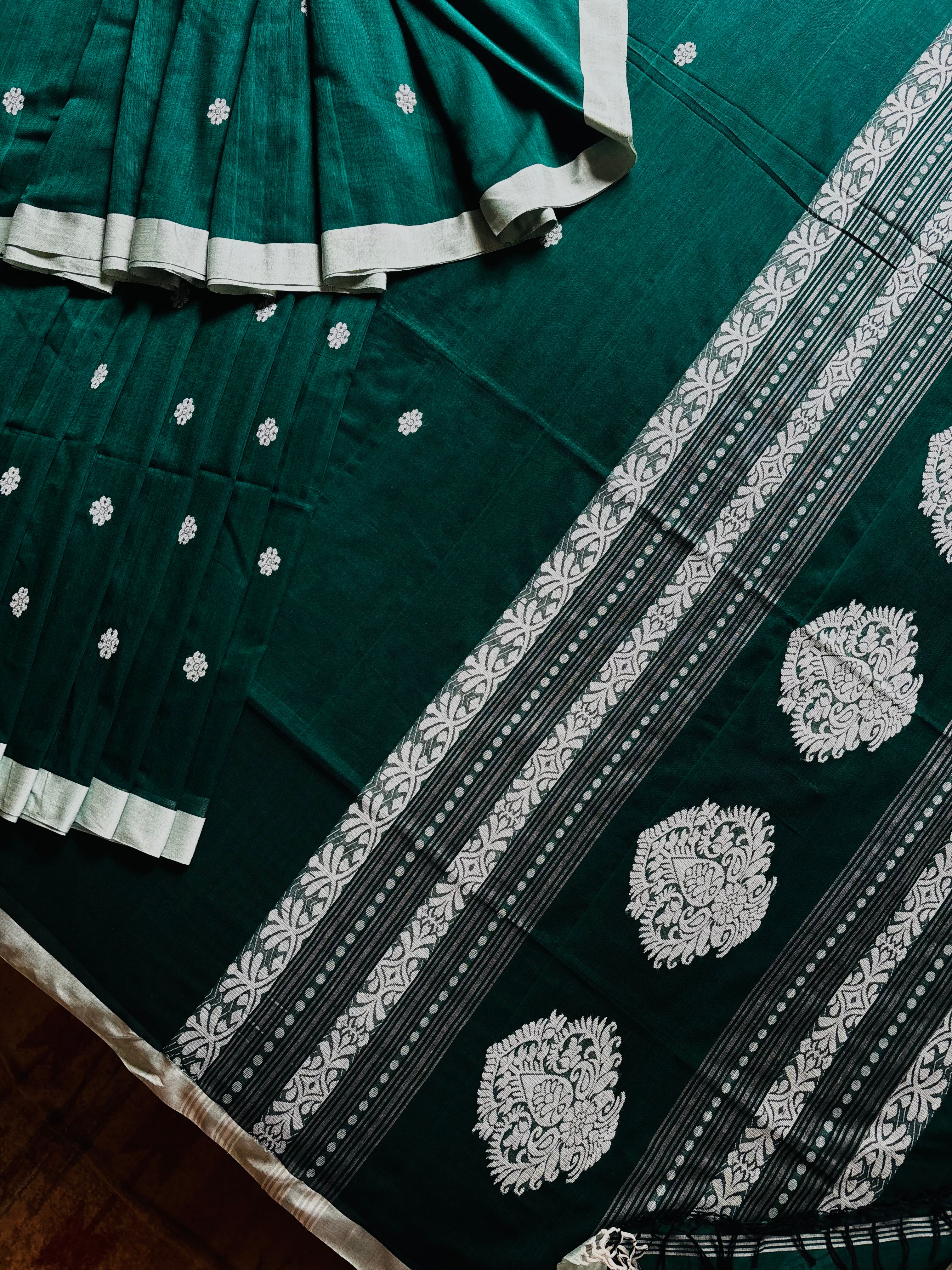 Handwoven Dark Bottle Green Colour Cotton Jamdani Saree