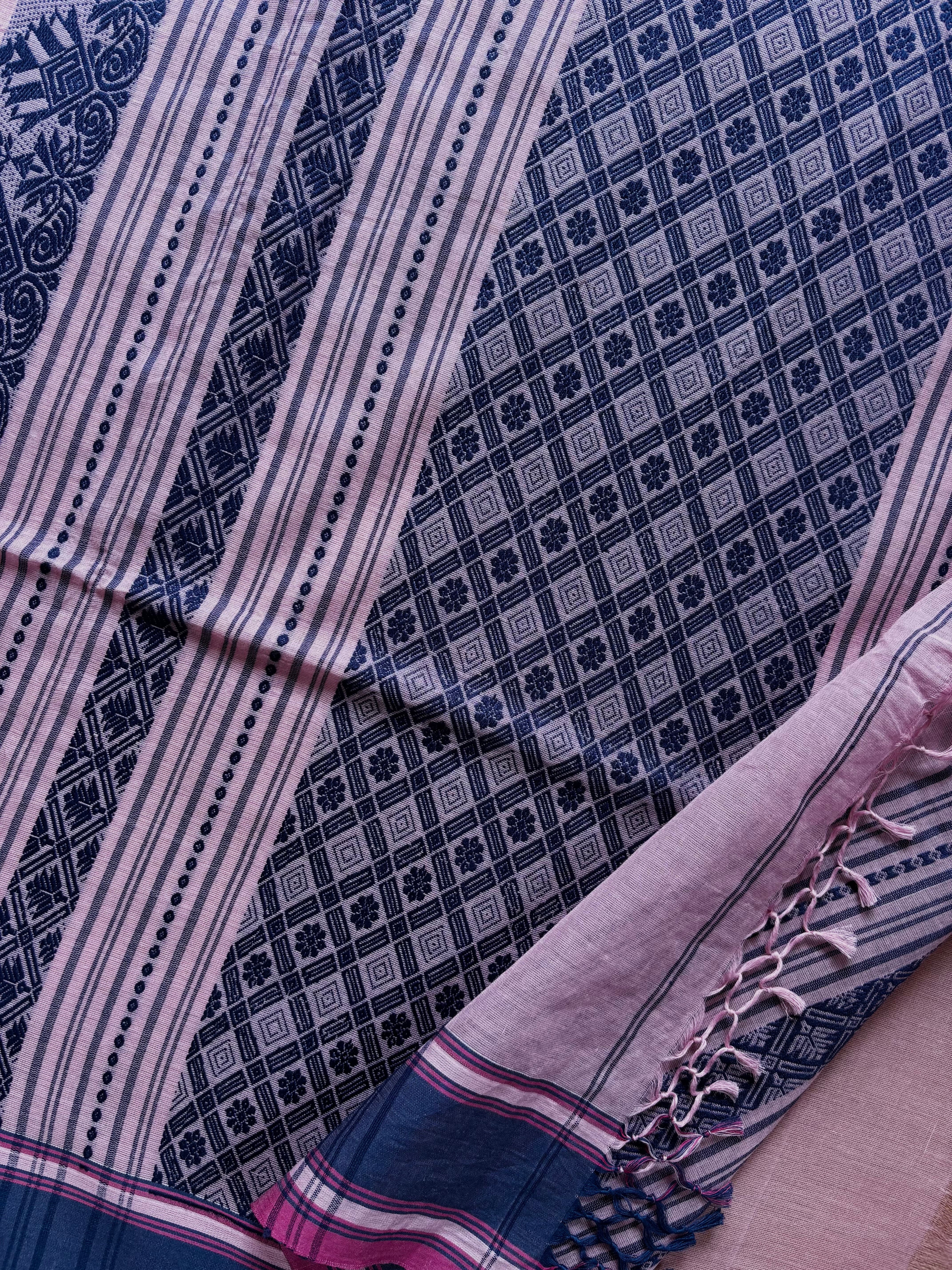 Handwoven Light Pink Colour Phulia Cotton Saree