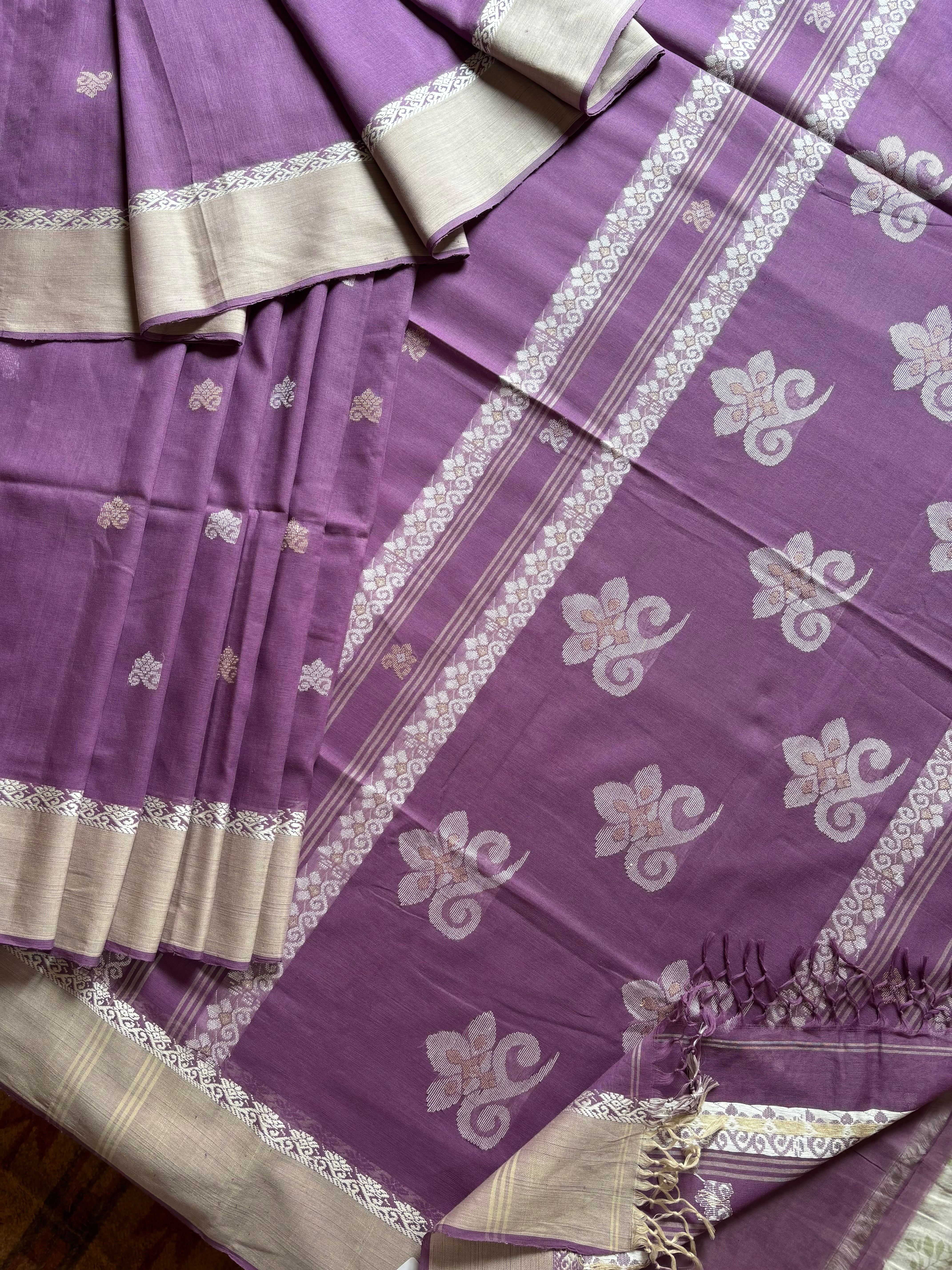 Handwoven Light Purple Cotton Jamdani Saree