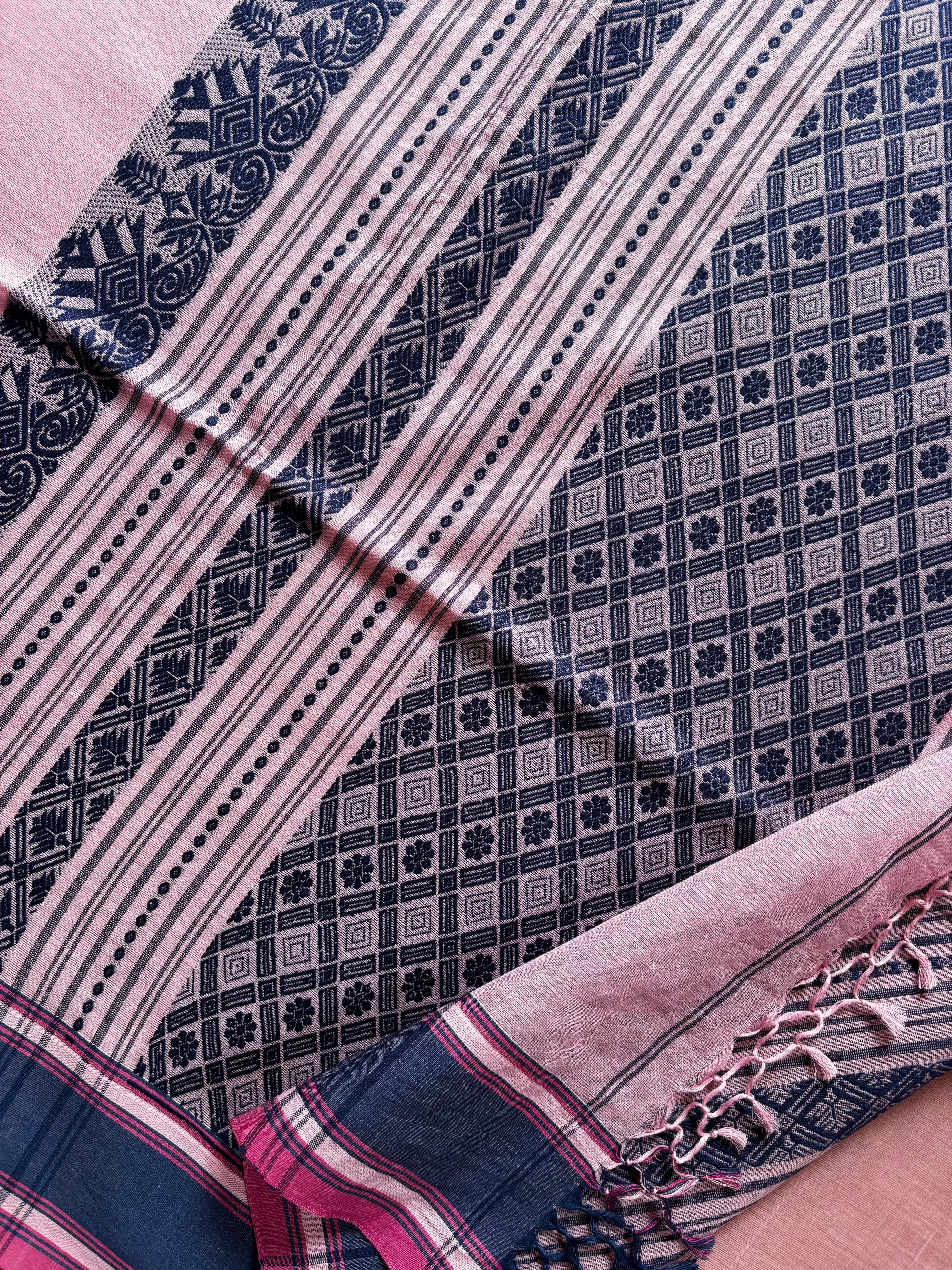 Handwoven Light Pink Colour Phulia Cotton Saree