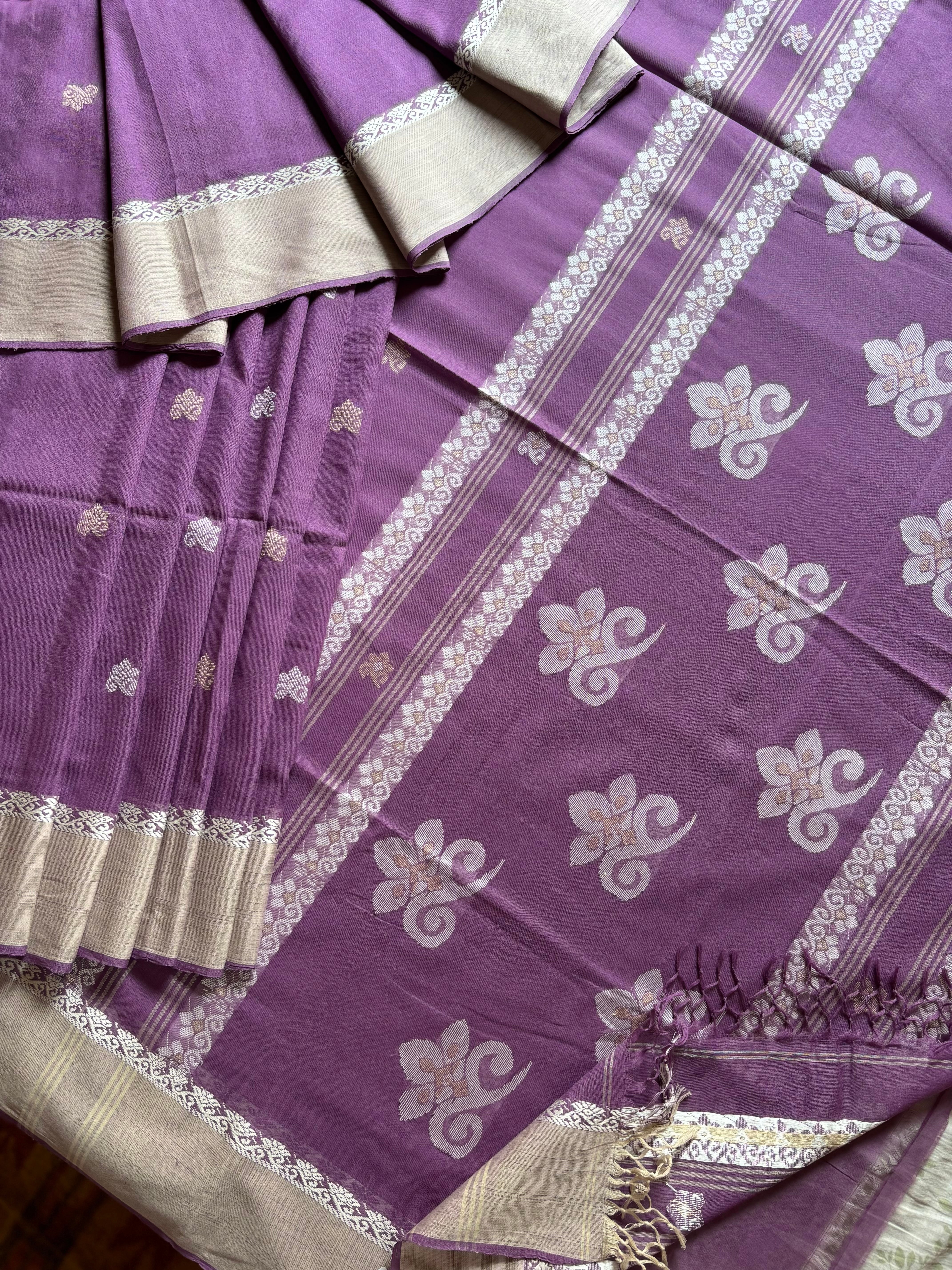 Handwoven Light Purple Cotton Jamdani Saree