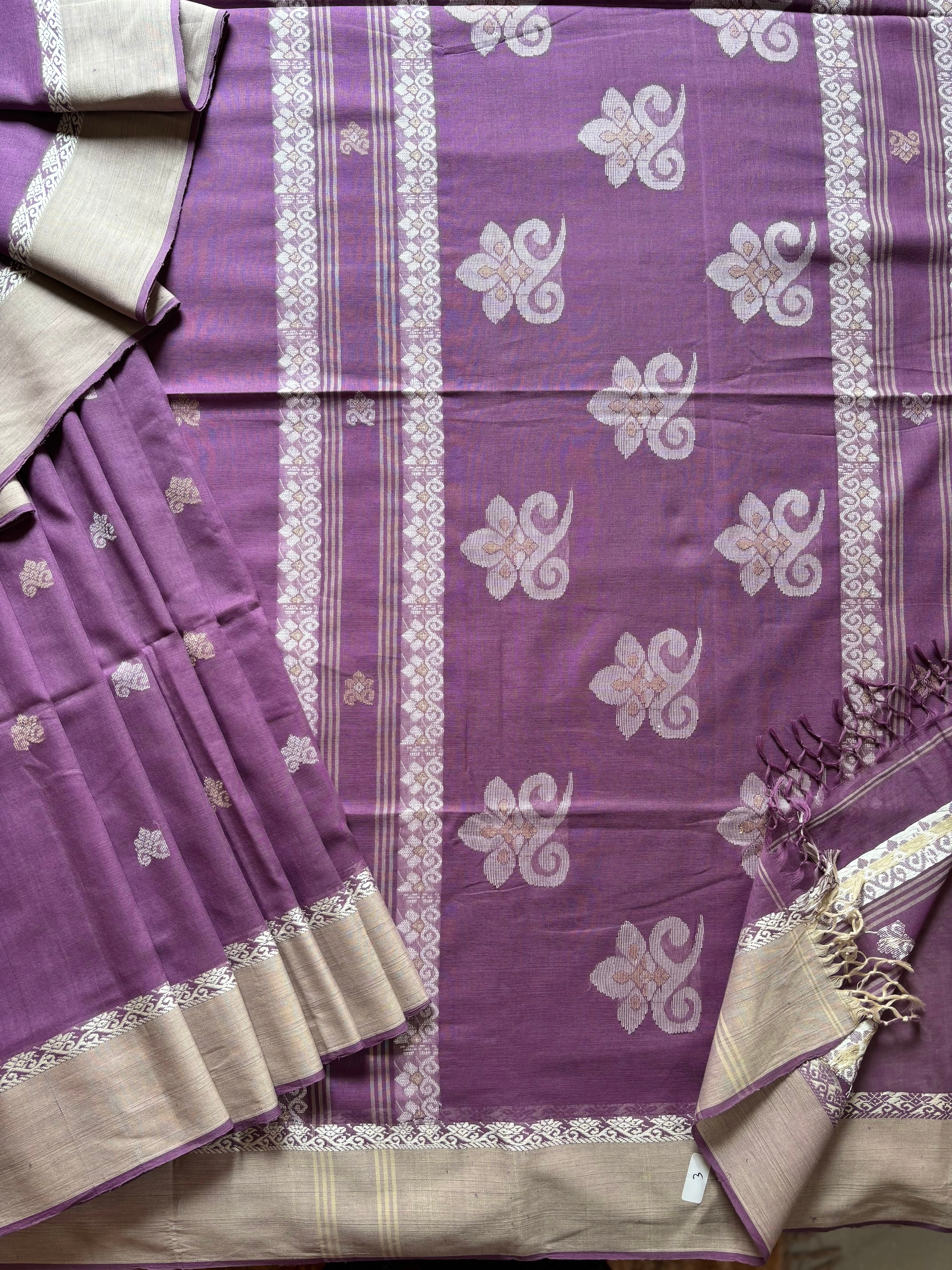 Handwoven Light Purple Cotton Jamdani Saree