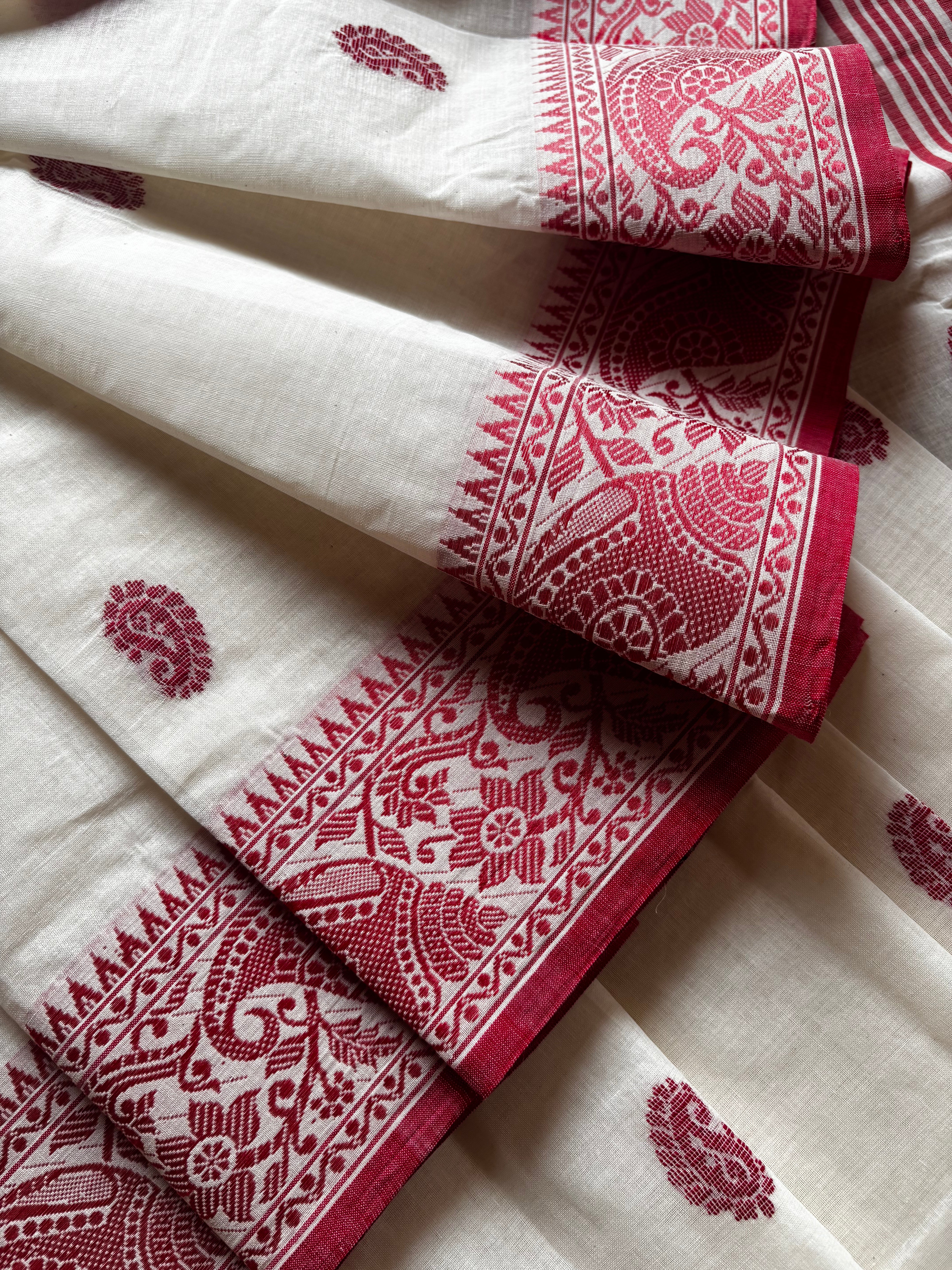 Handwoven White Red Phulia Tangail Saree