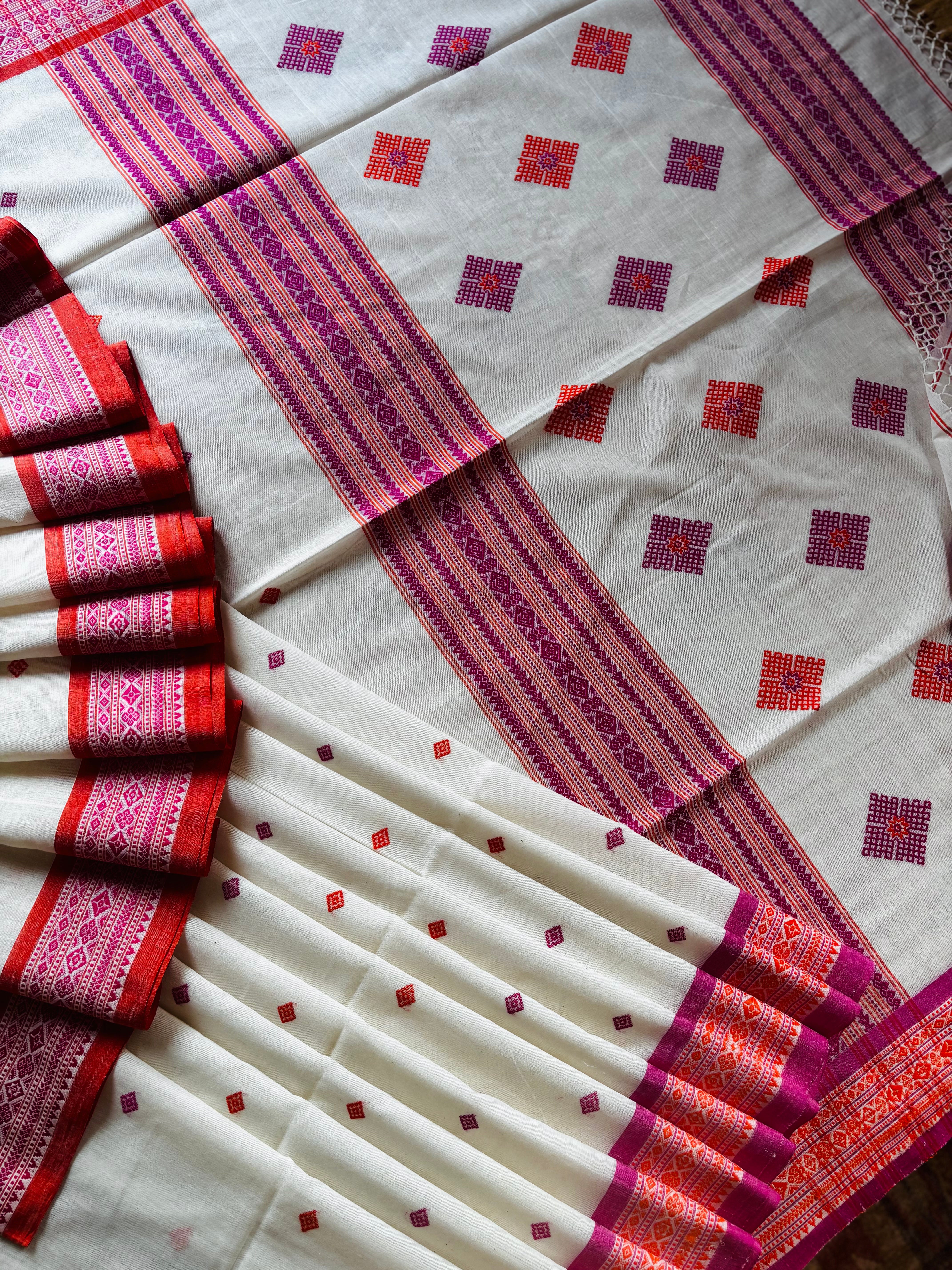 Handwoven Offwhite Pink Orange Phulia Cotton Saree