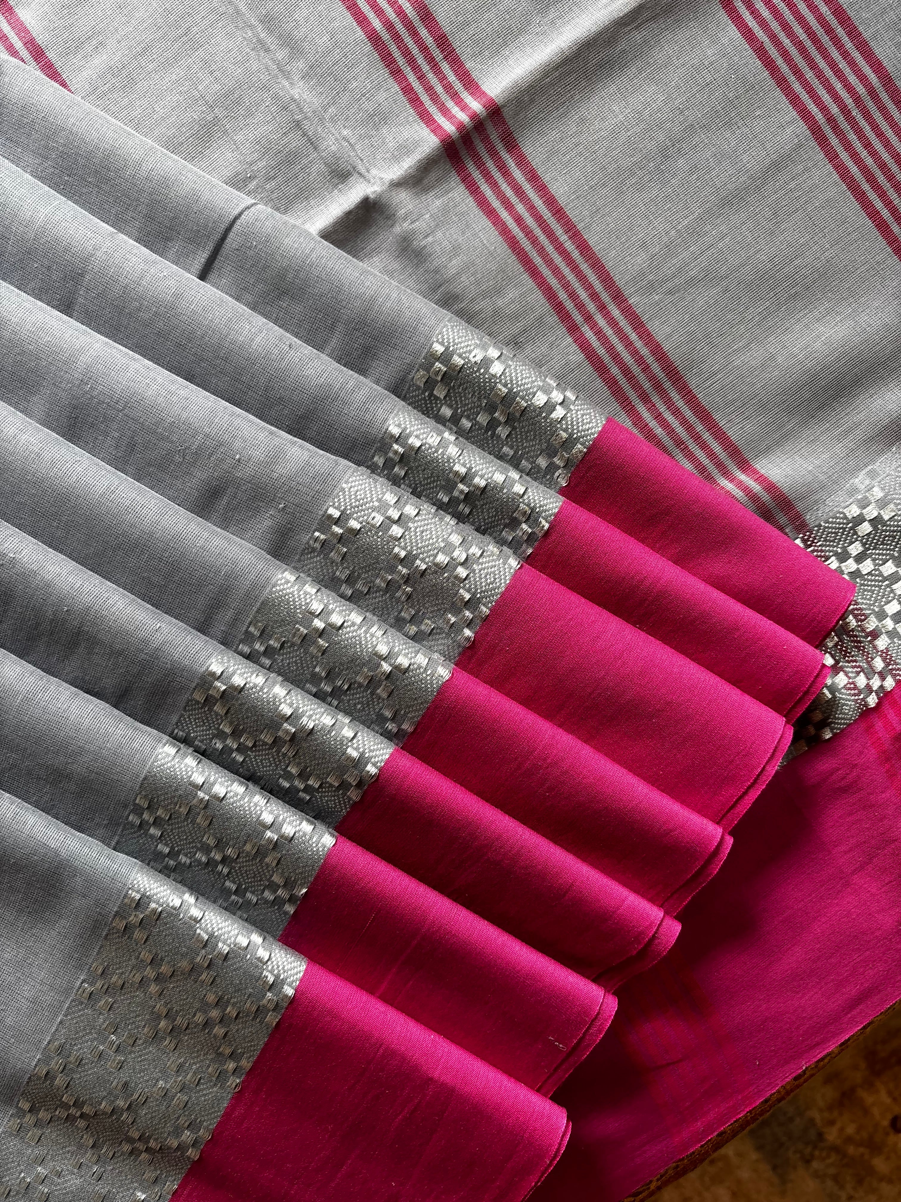 Handwoven Grey Pink Phulia Cotton Saree